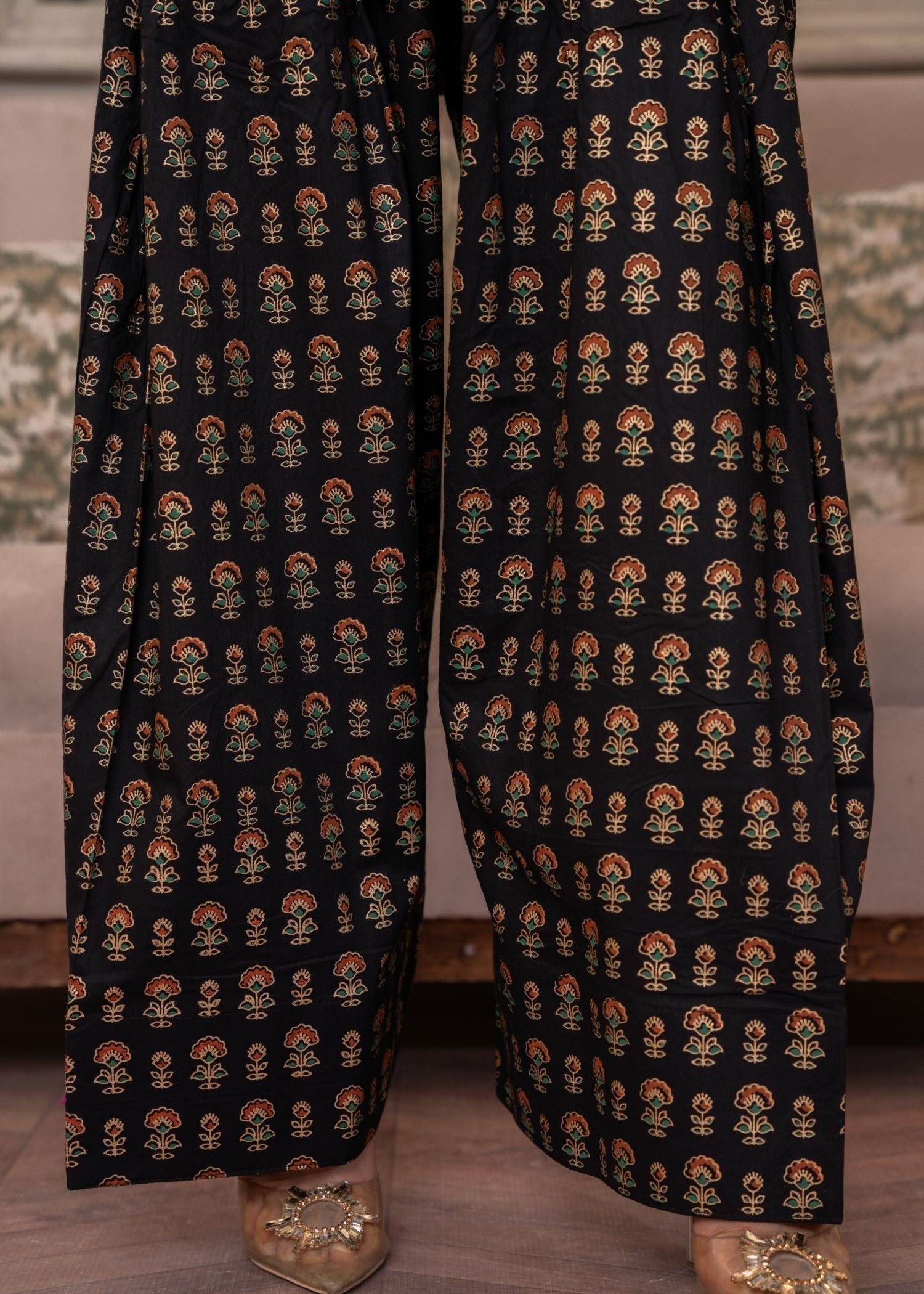 Momin Online Farshi Shalwar B004 Women 1pcs