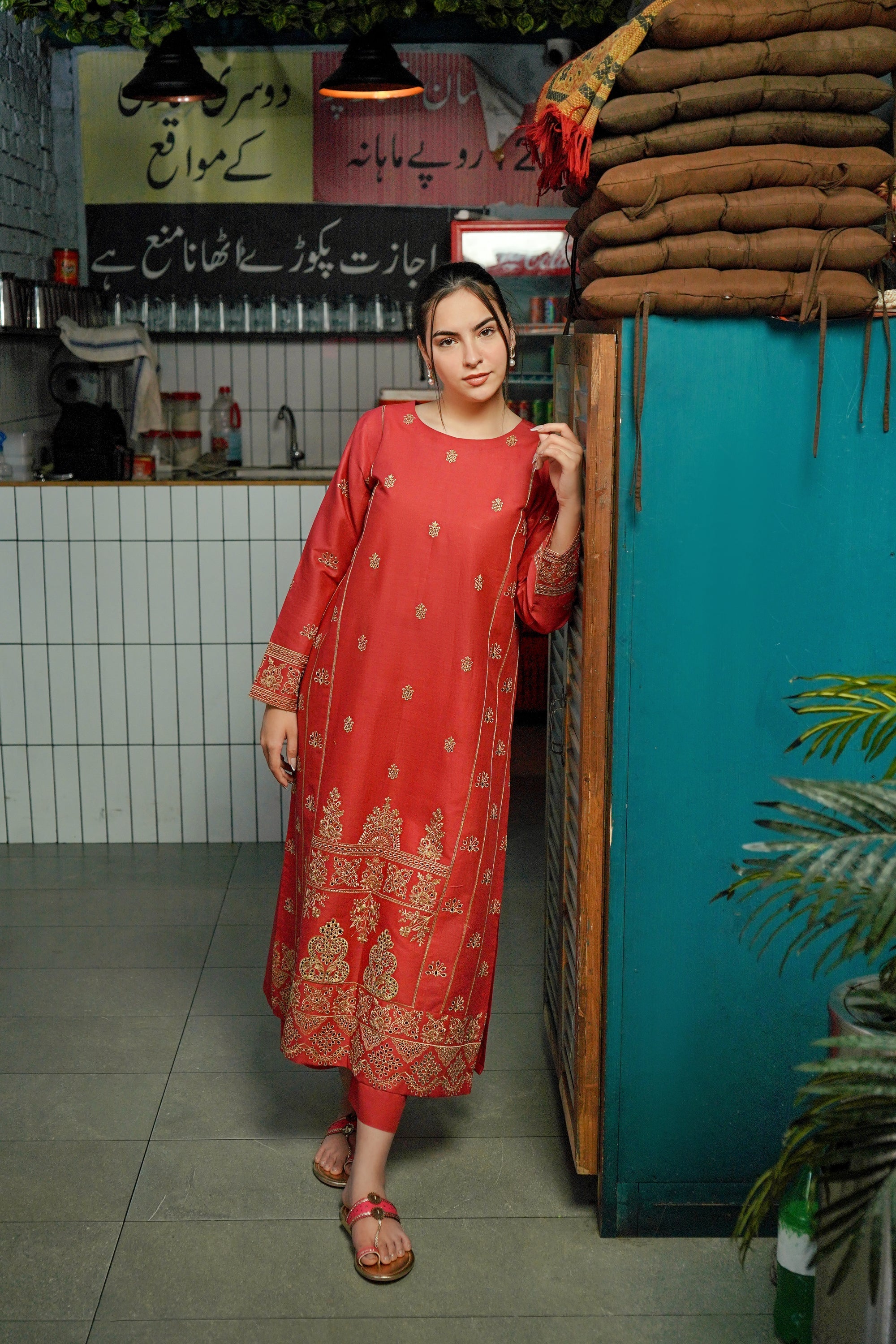 Urge Pret APRIL Women