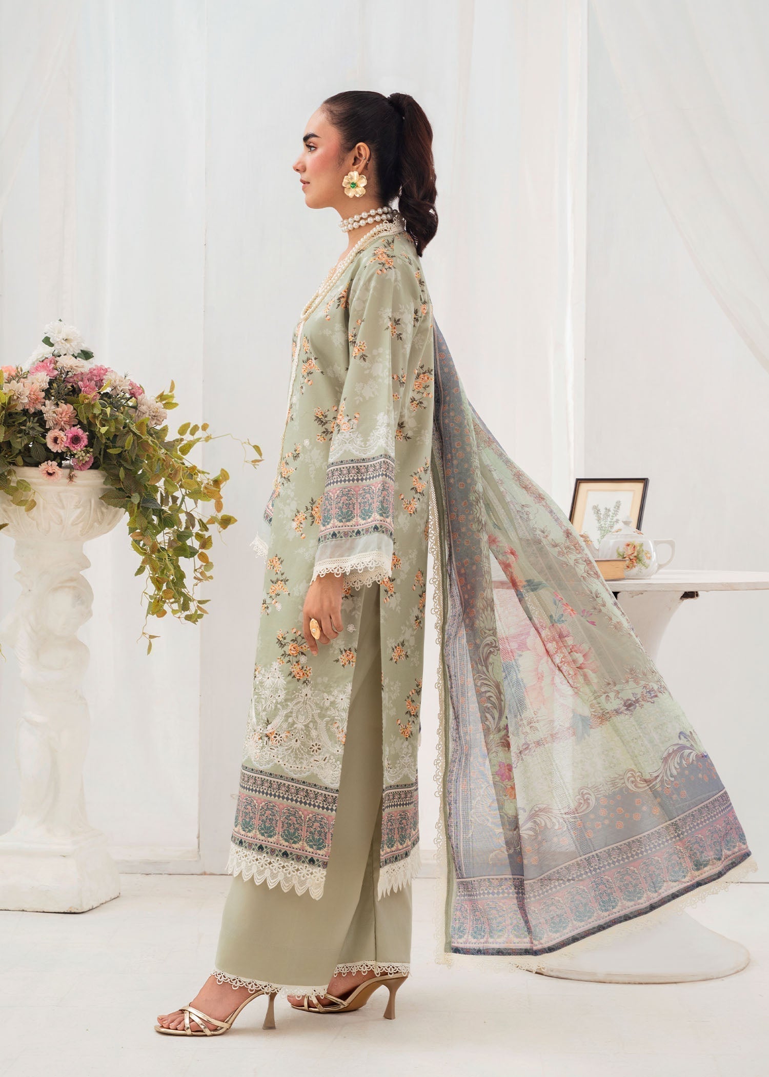 Chandan Nagri Zania_ Women 3pcs