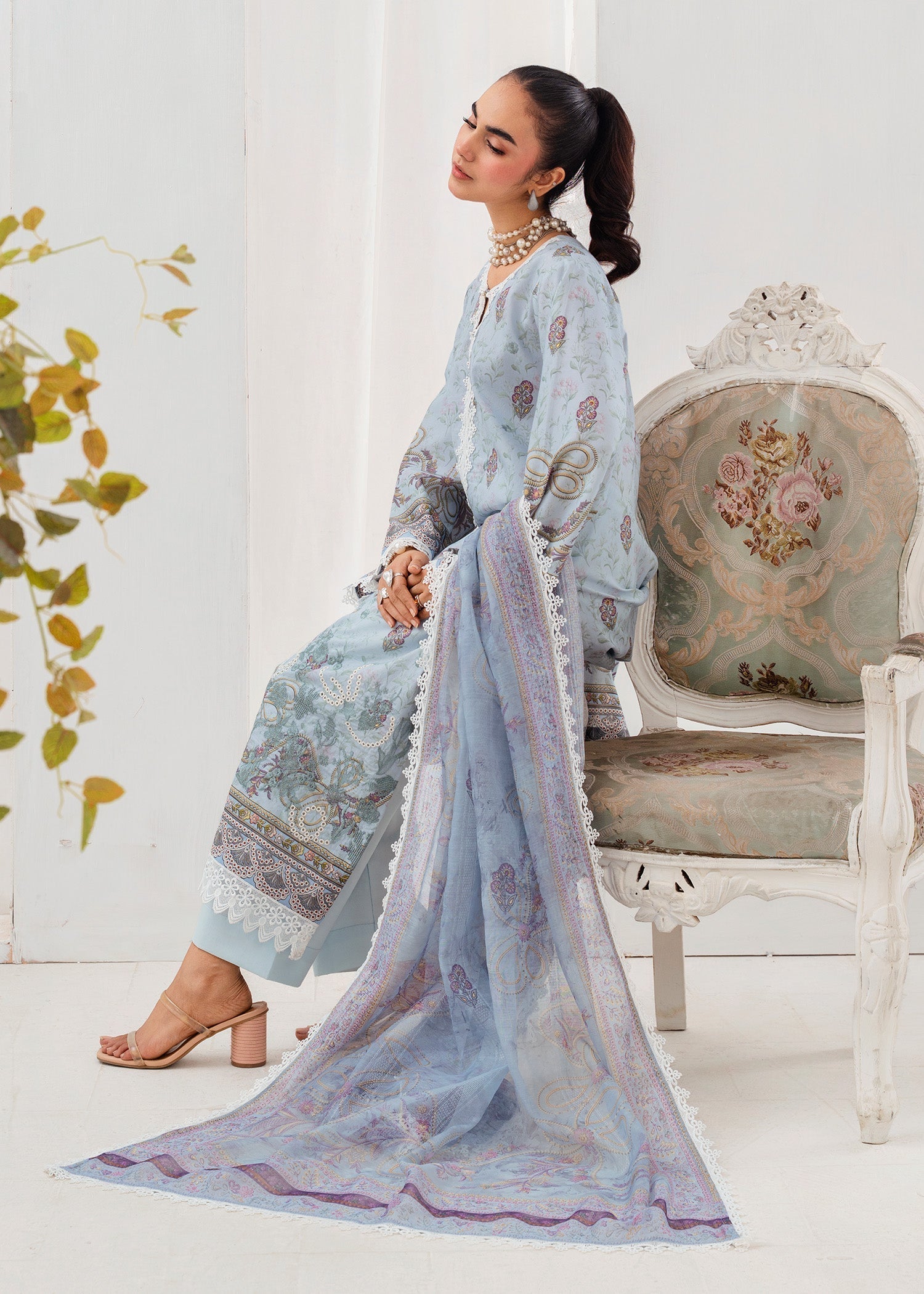 Chandan Nagri Brisa Women 3pcs