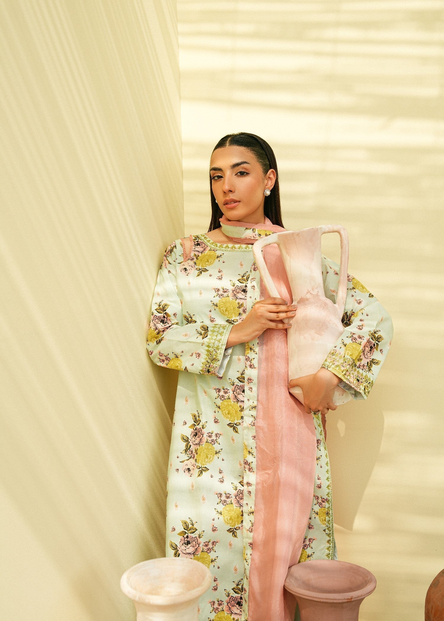 Mannat Petals Women 2pcs