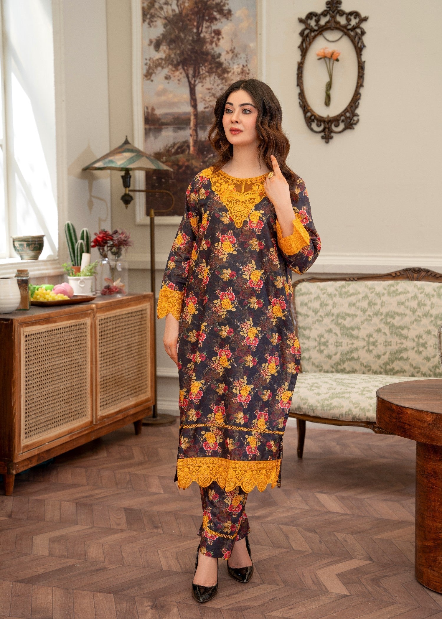 Zeenat & Zoha SUNEHRI Women 2pcs