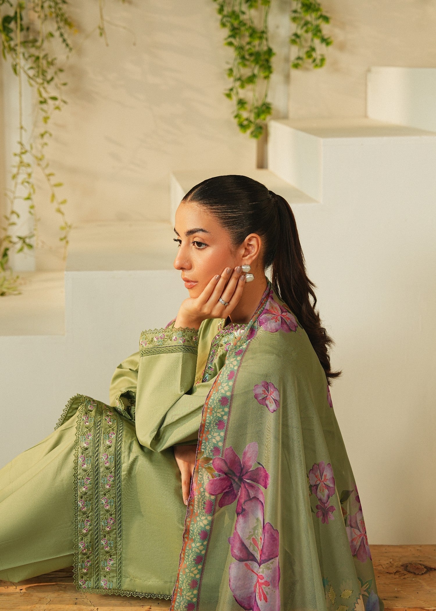 Mannat Frost Women 3pcs