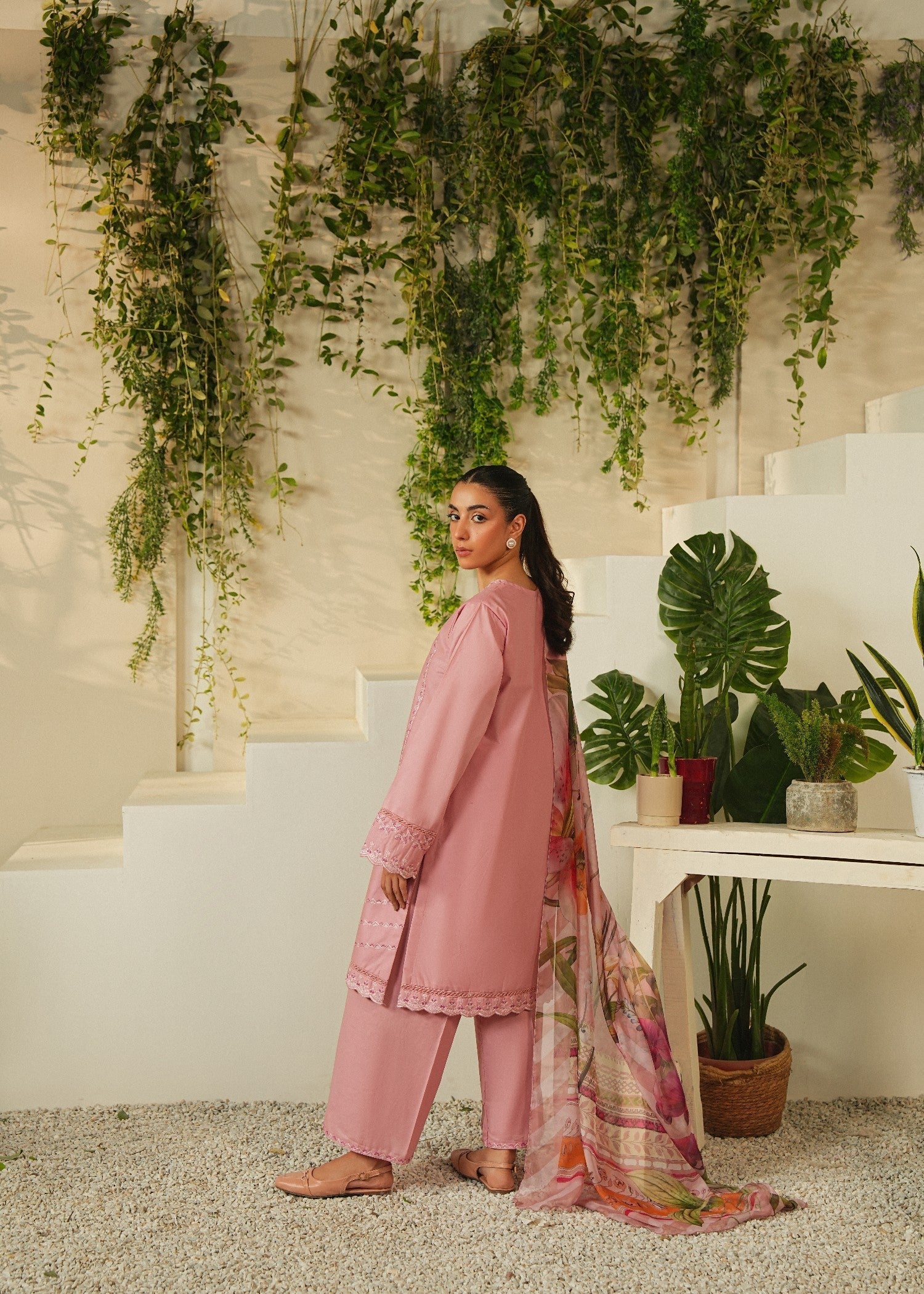 Mannat Pinkveil Women 2pcs