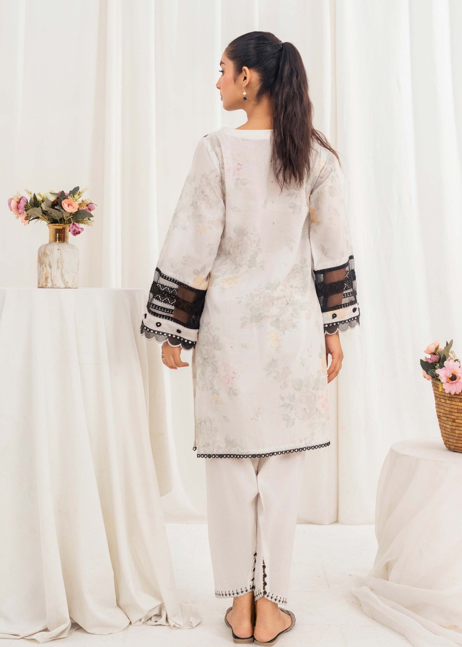 Aayra AY1851 Ivory Noir Women 2pcs