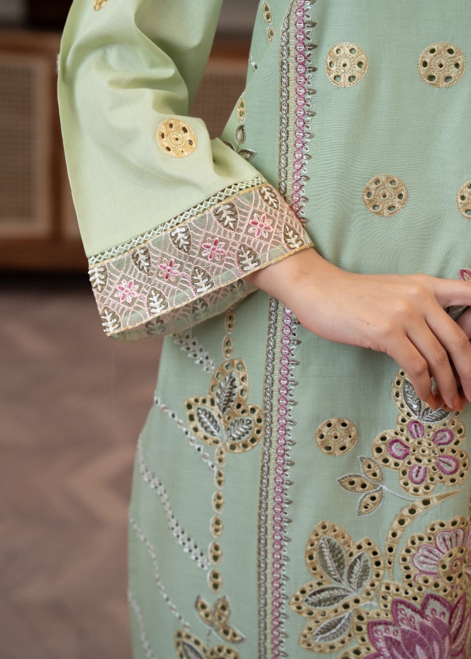 Waniya Awais WAL 28 Lawn Stitched Women 3pcs