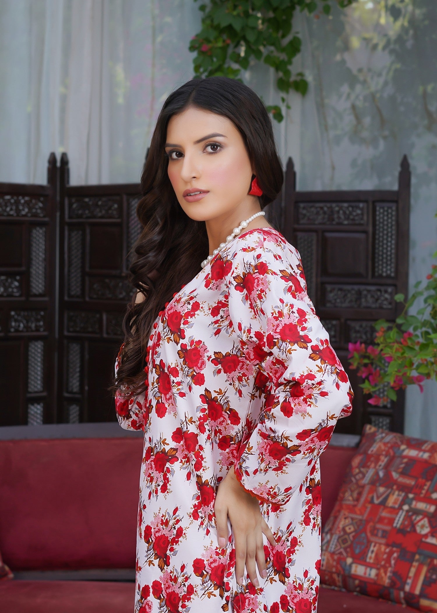 Hamna Kalim SANA RED FLOWER Women 2pcs