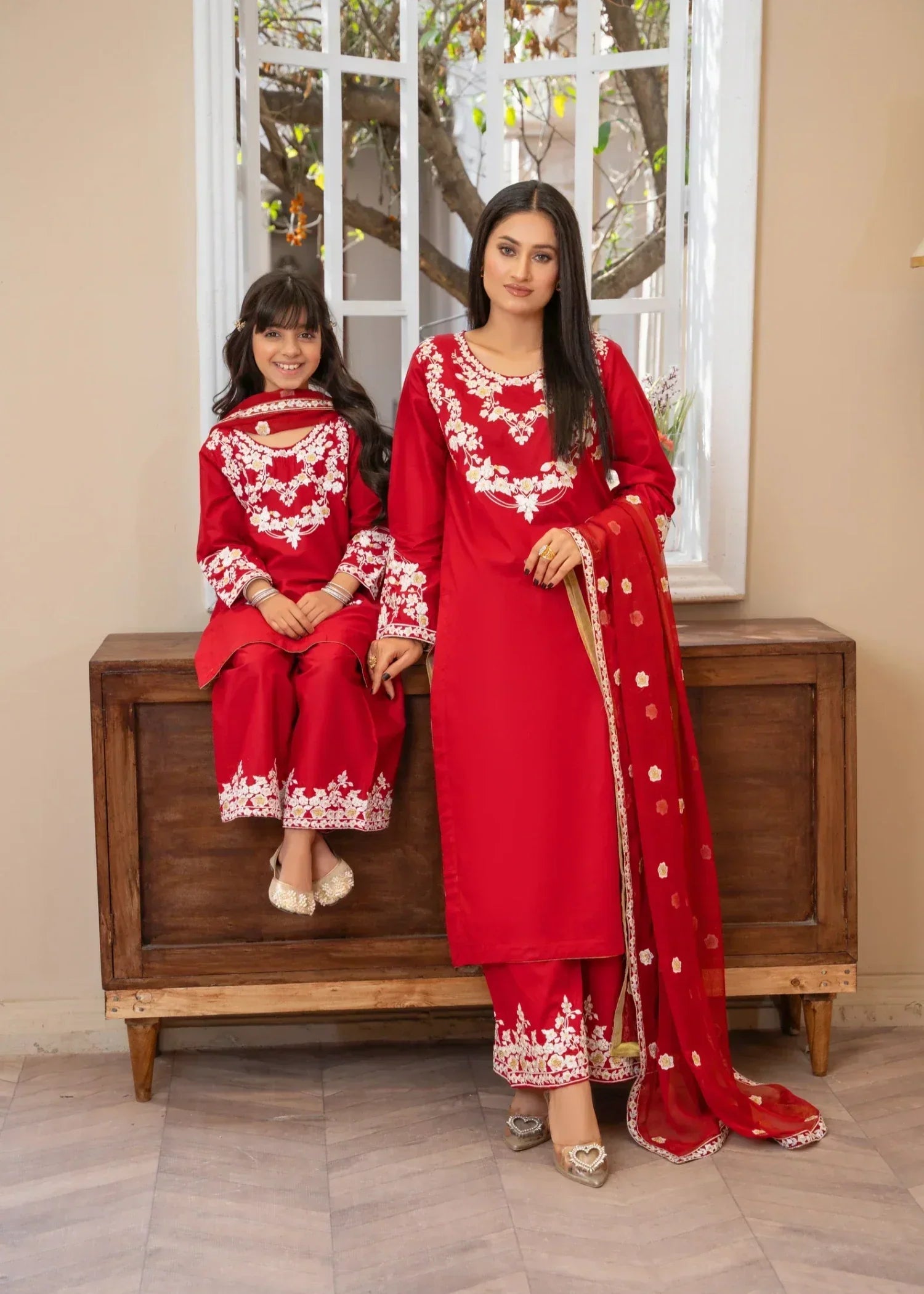 Akhrot Clothing Surkh Bahaar Women 3pcs