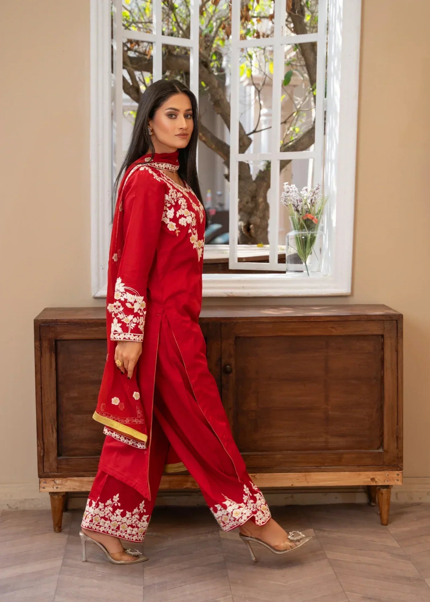 Akhrot Clothing Surkh Bahaar Women 3pcs