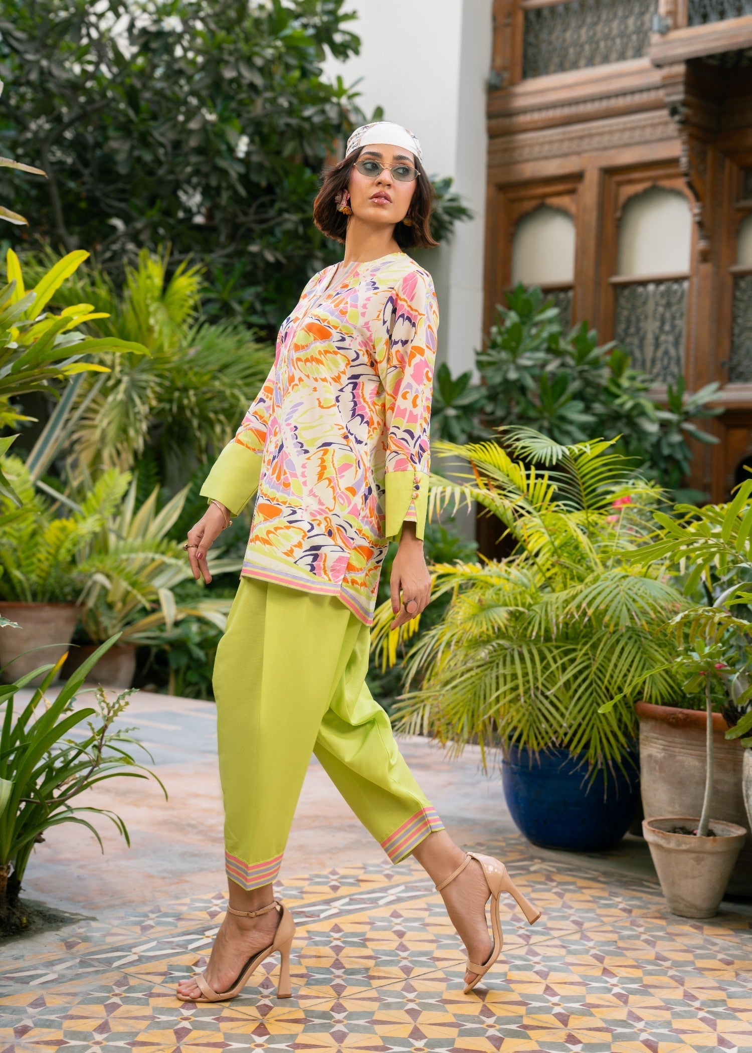 Nairah Neon Aura Women 2pcs