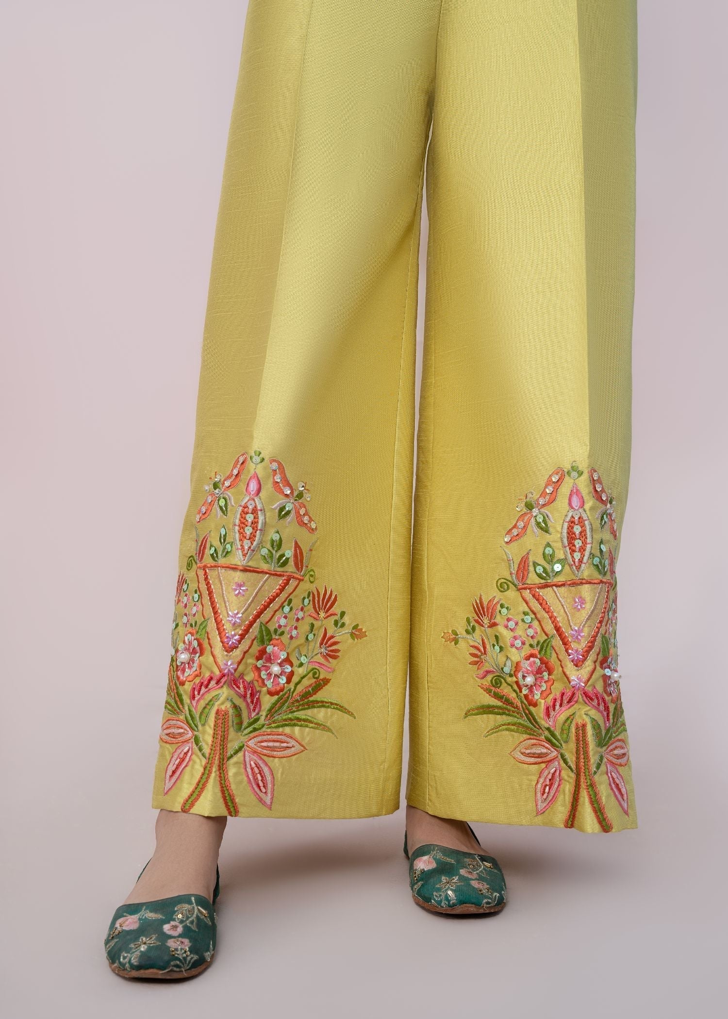 Rang-e-Meeras Bouquet Women 1pcs