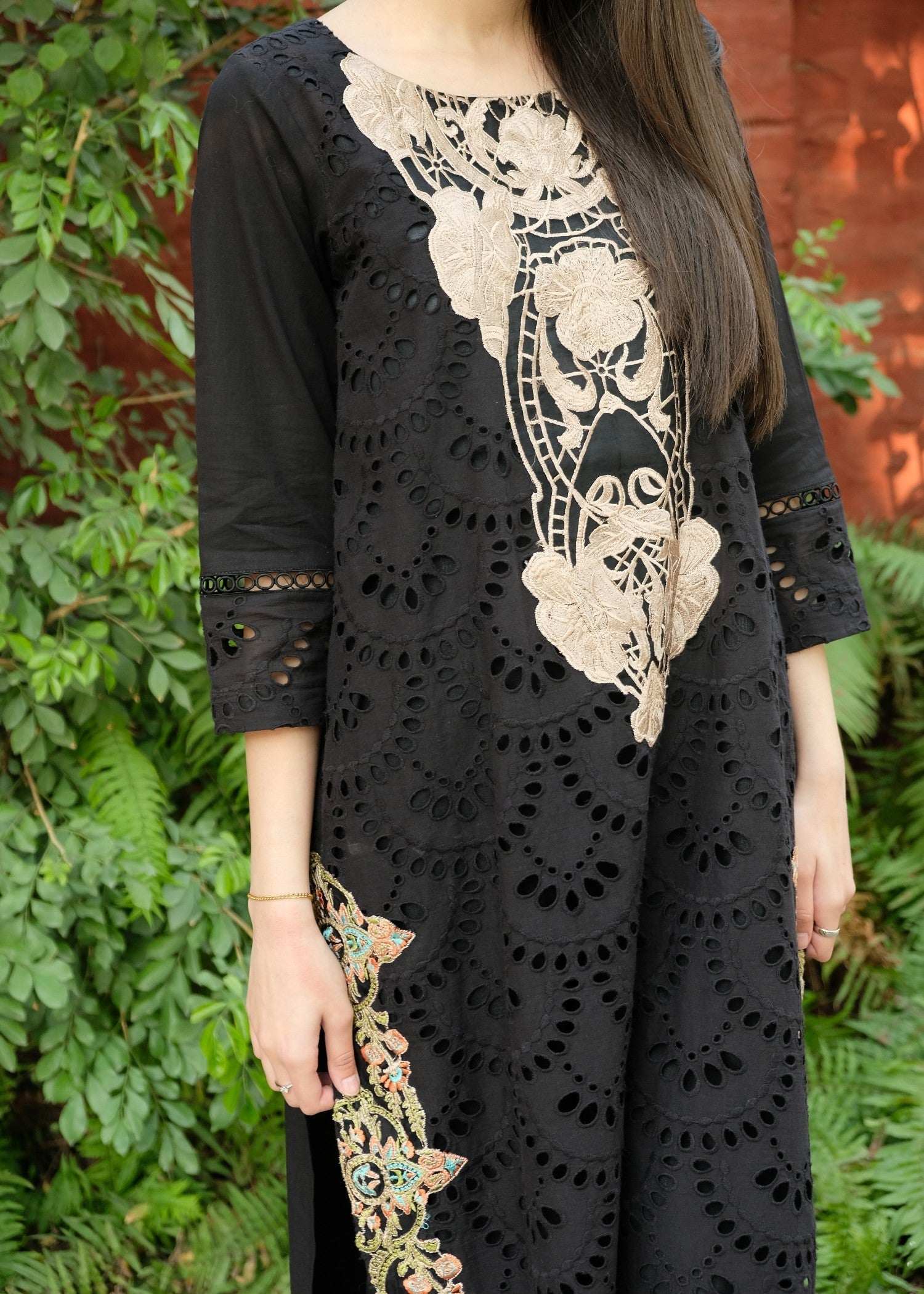 Zarsah Black Multi Embroidered Women 3pcs