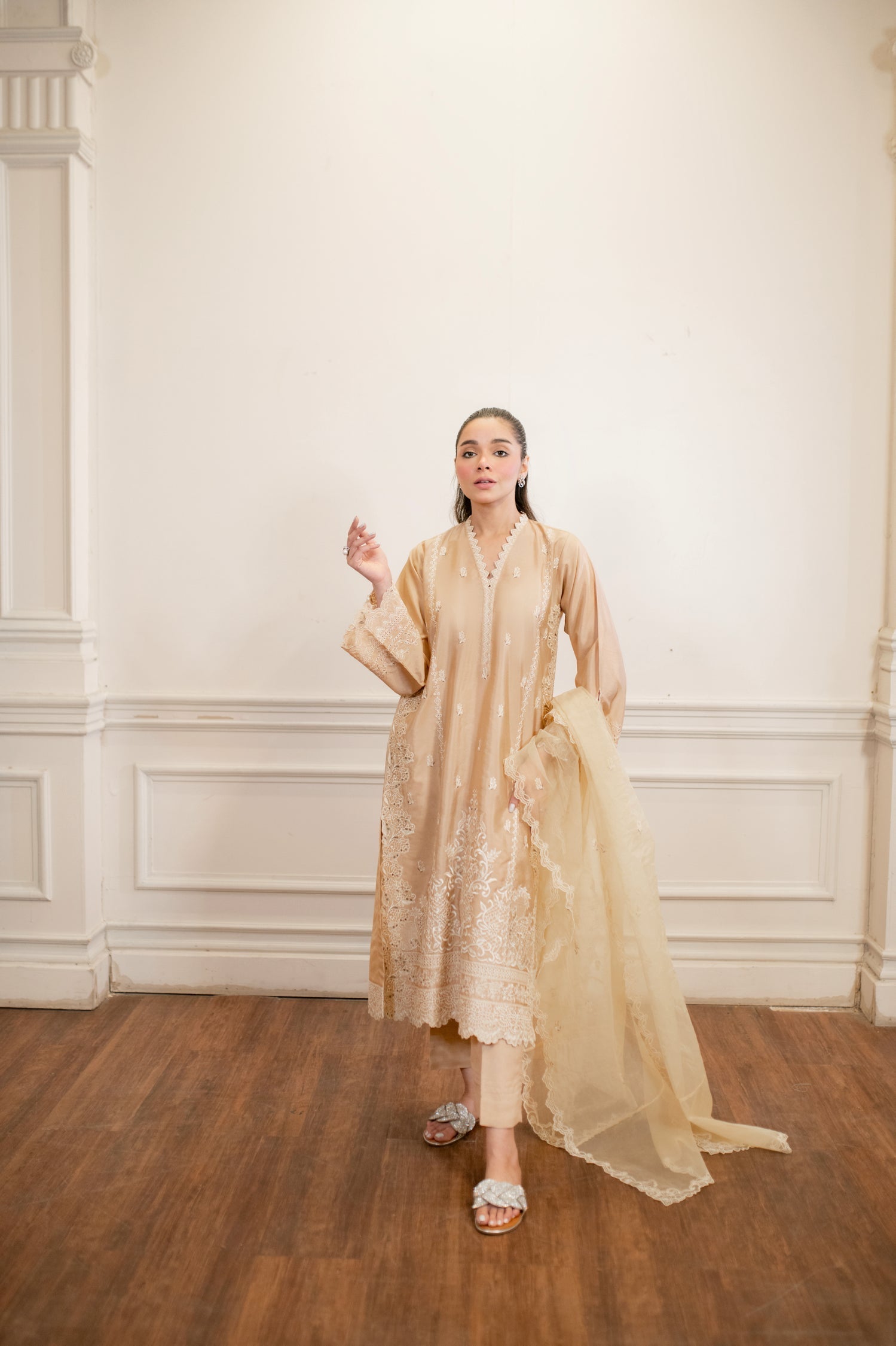 Lakhany Ready To Wear Embroidered Pret Women 3pcs