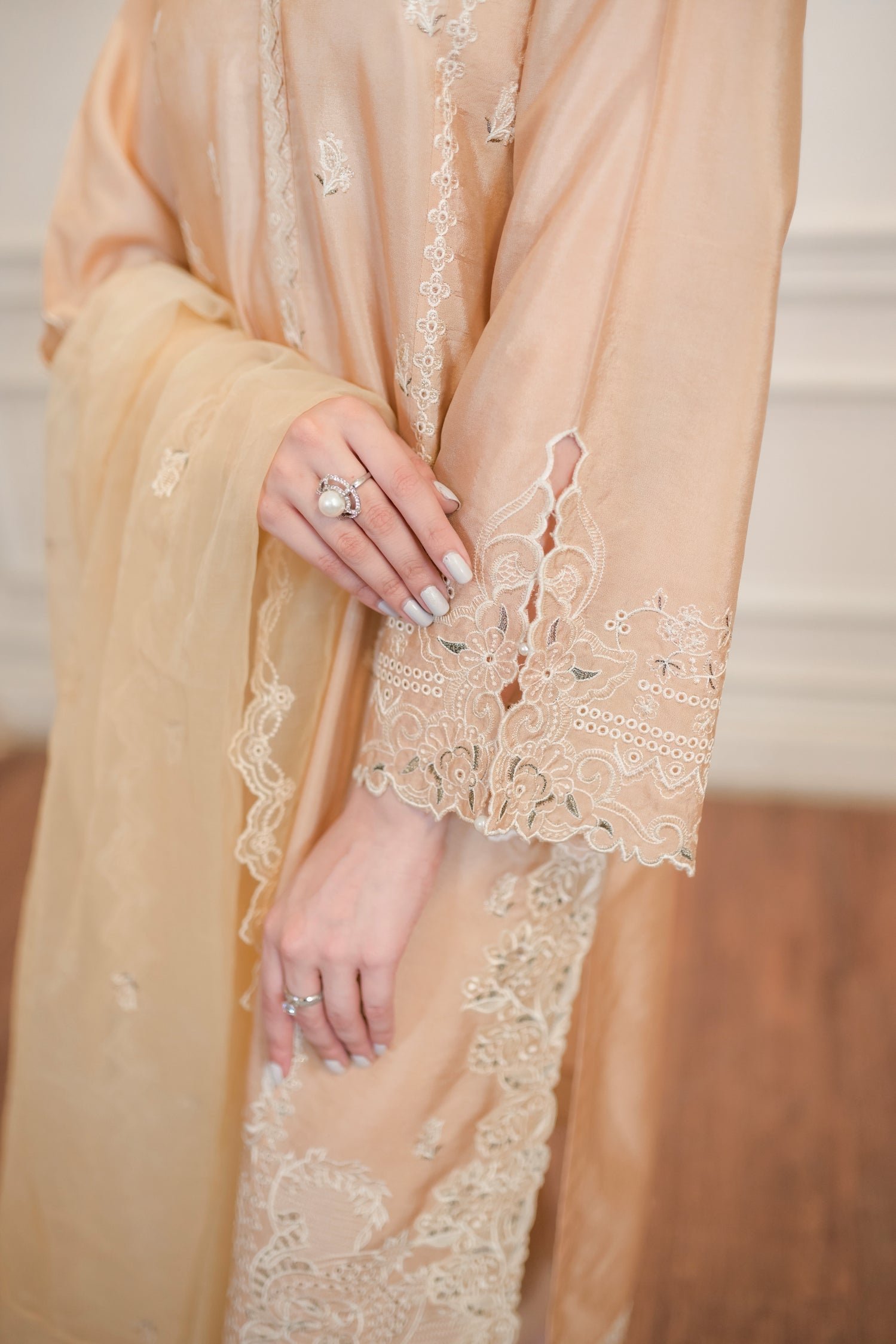 Lakhany Ready To Wear Embroidered Pret Women 3pcs