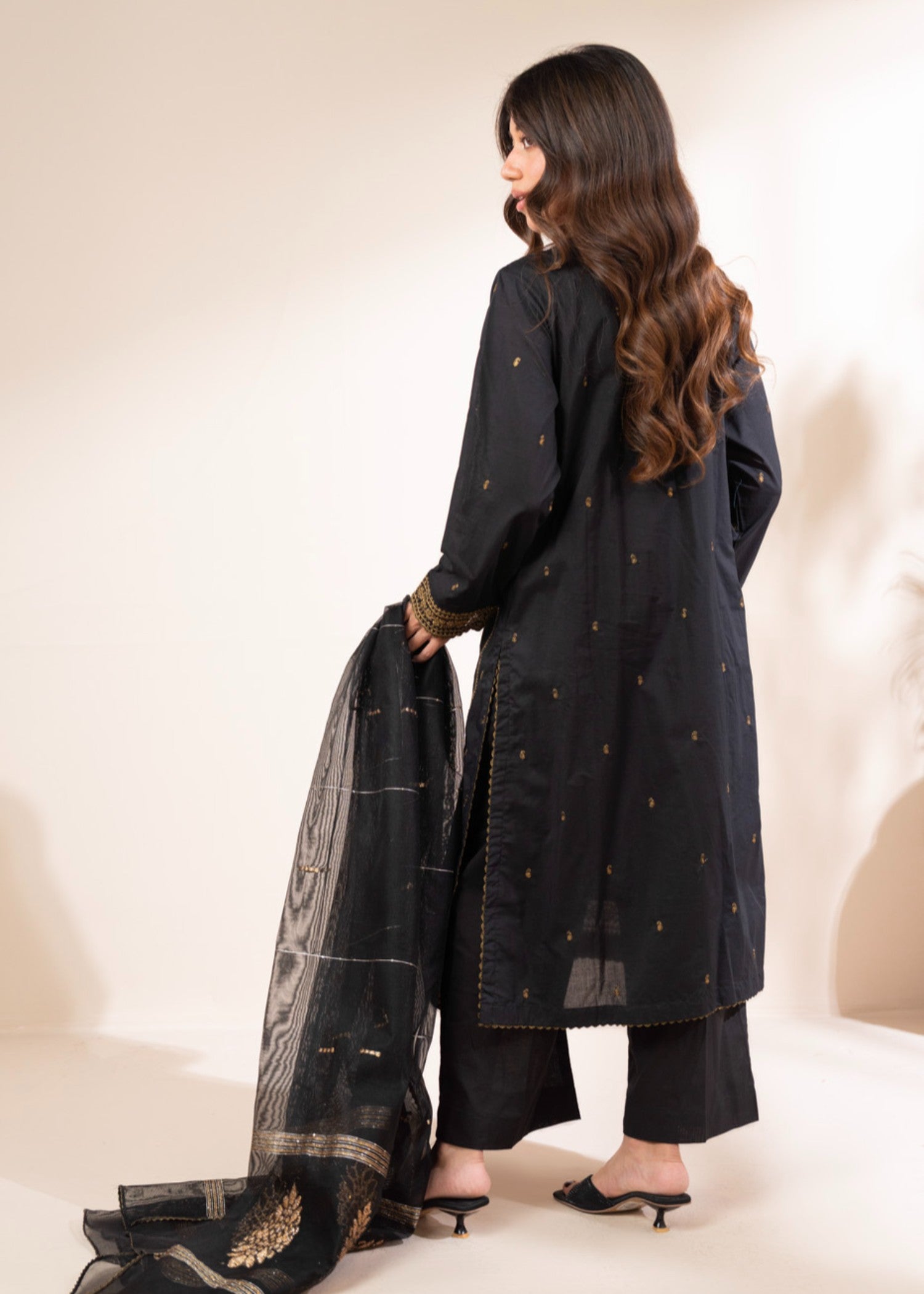 Alkaram Studio GFSU6113 Women 3pcs