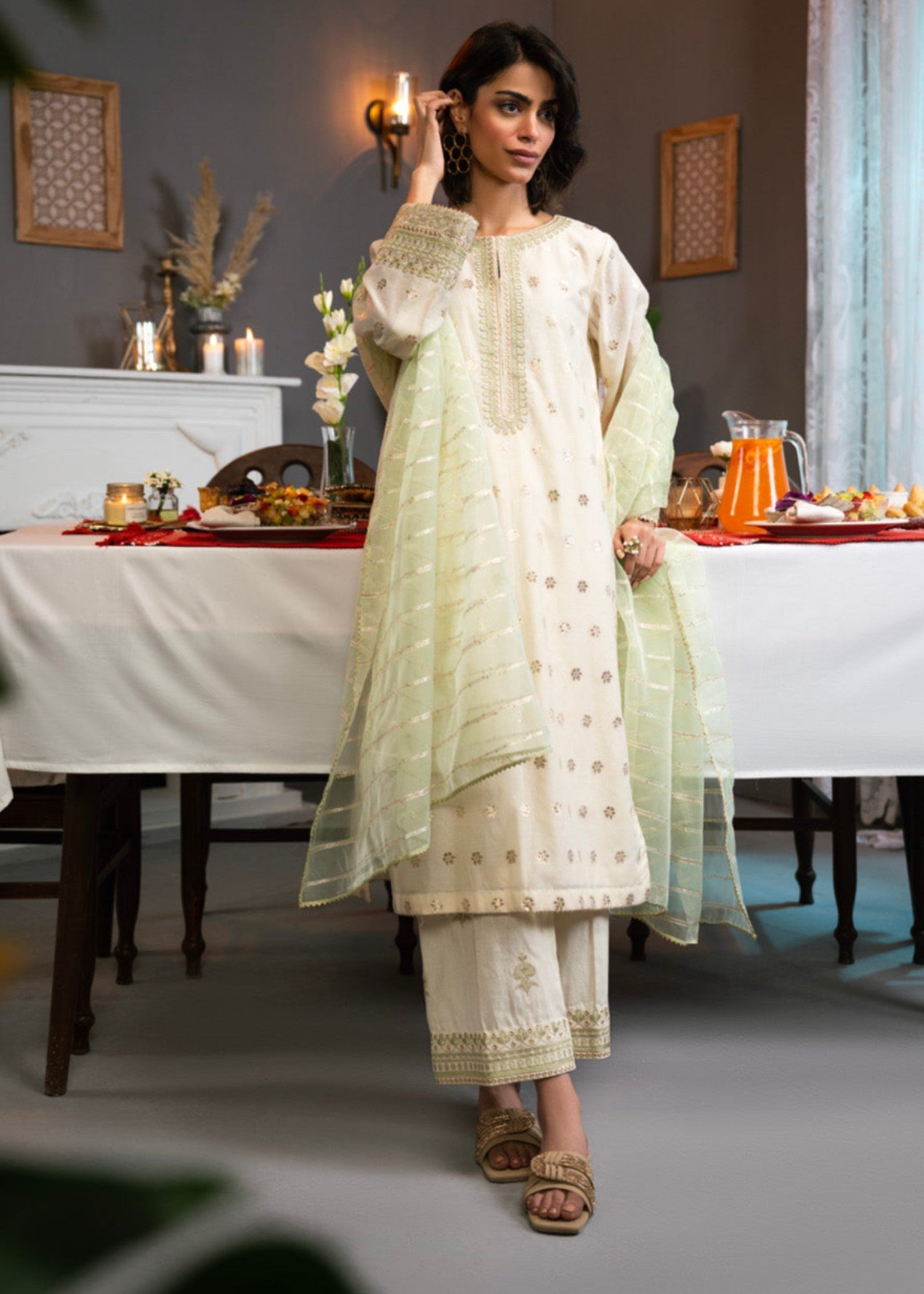 Alkaram Studio GFSU6094 Women 2pcs