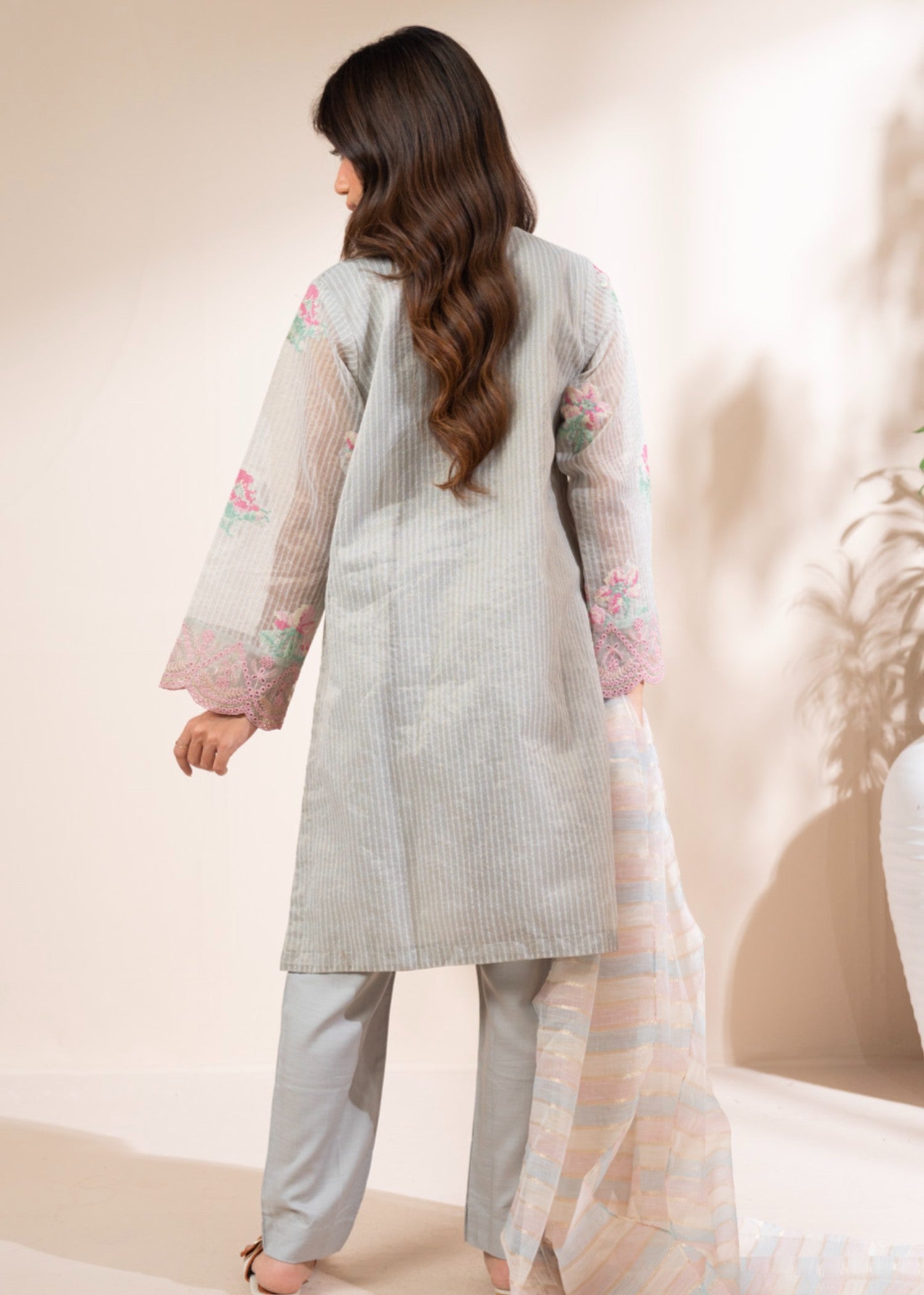 Alkaram Studio GFSU5945 Women 3pcs