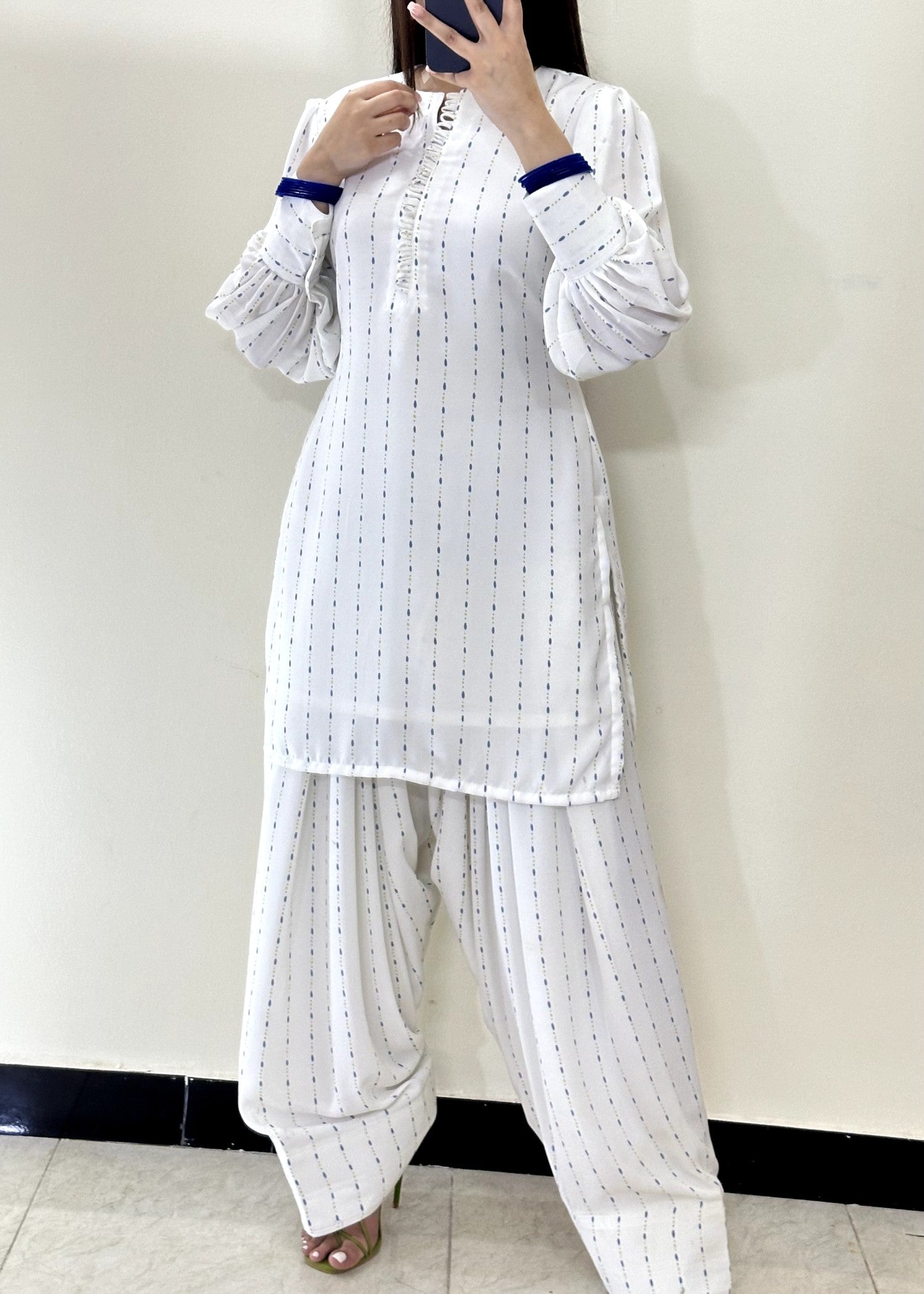 Fashion Trends 4 U Snow White farshi shalwar Women 3pcs