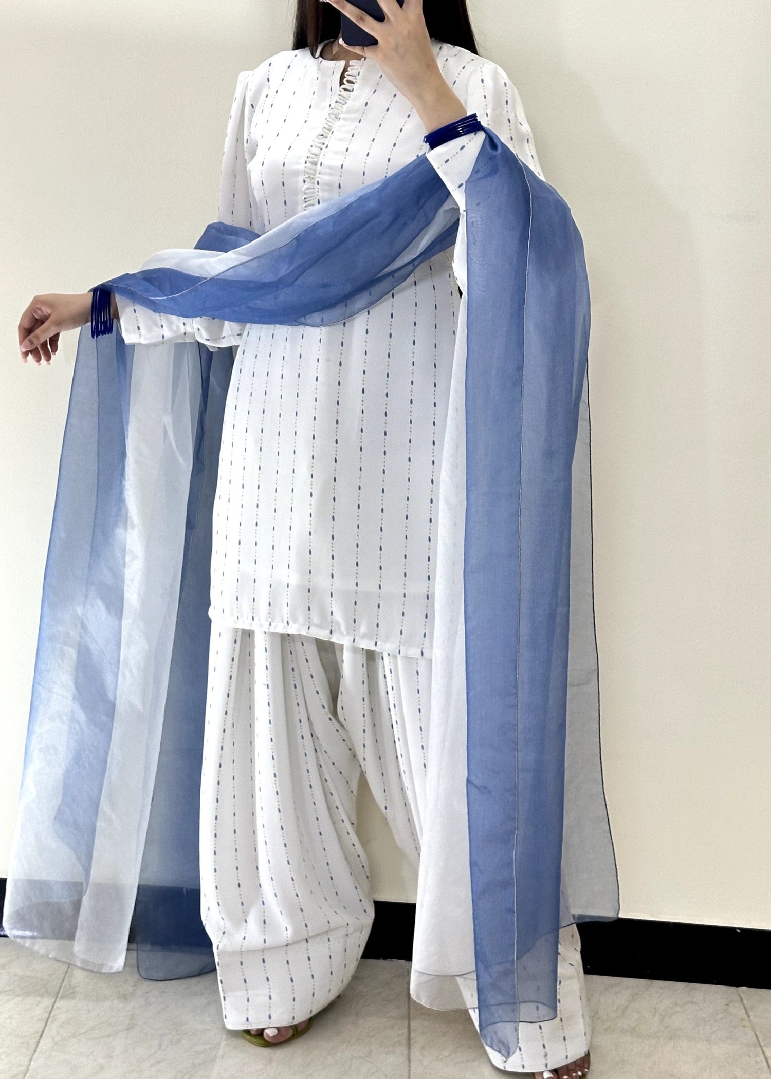 Fashion Trends 4 U Snow White farshi shalwar Women 3pcs