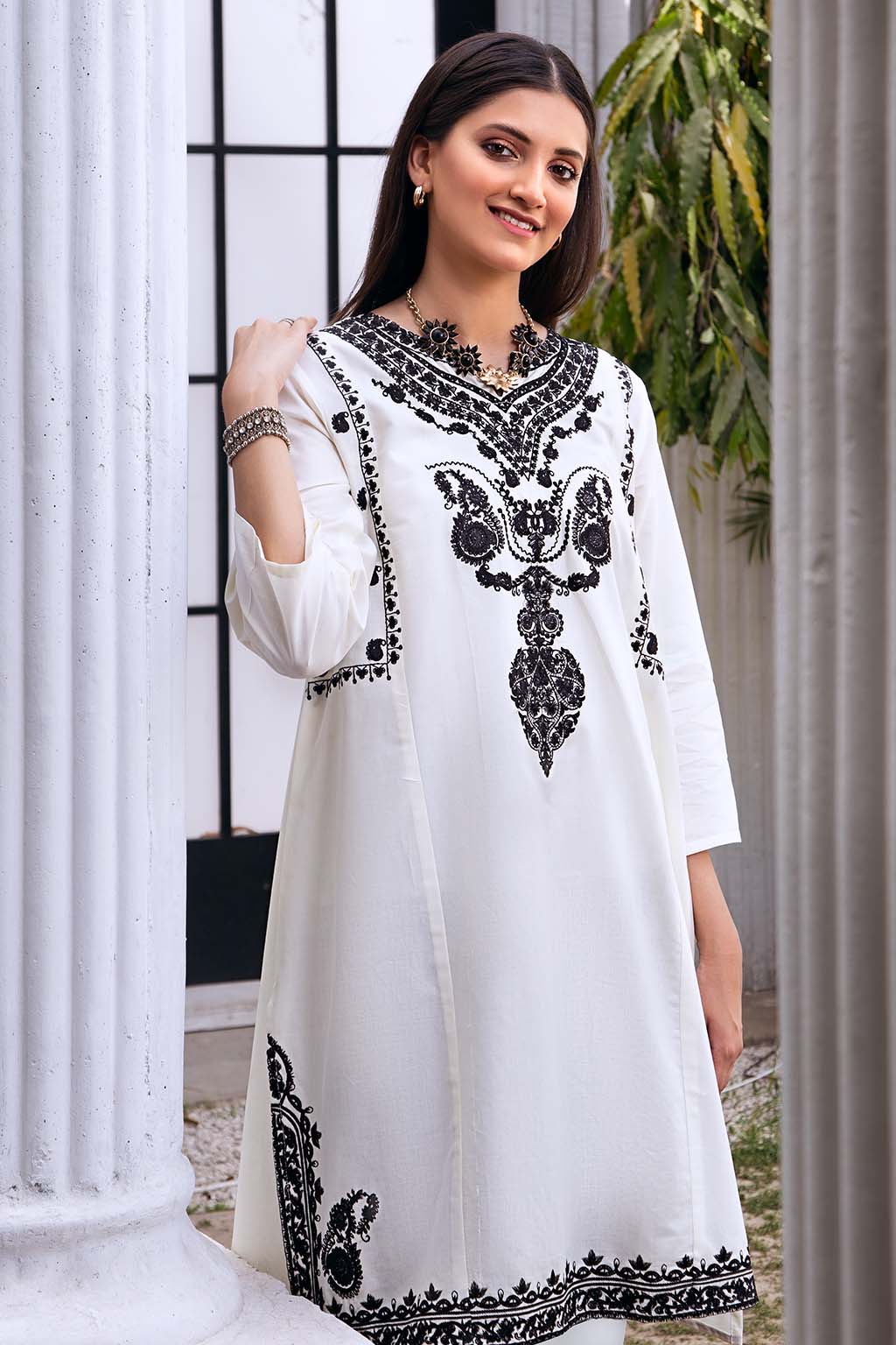 Iza Nur By Resham Ghar Iza Nur INFC 03 Women 2pcs