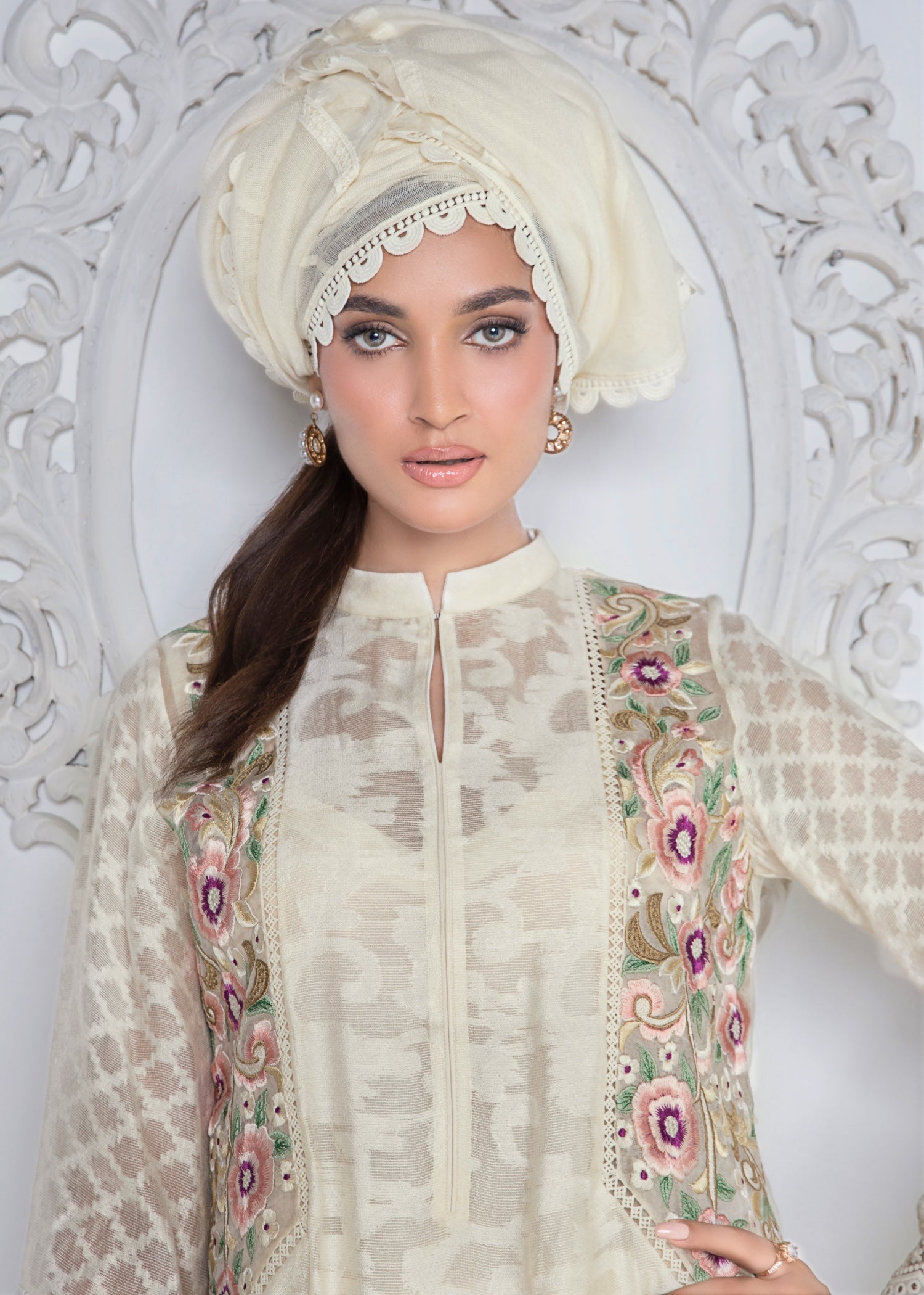 Ridah Naeem Ivory Blossoms Women 2pcs