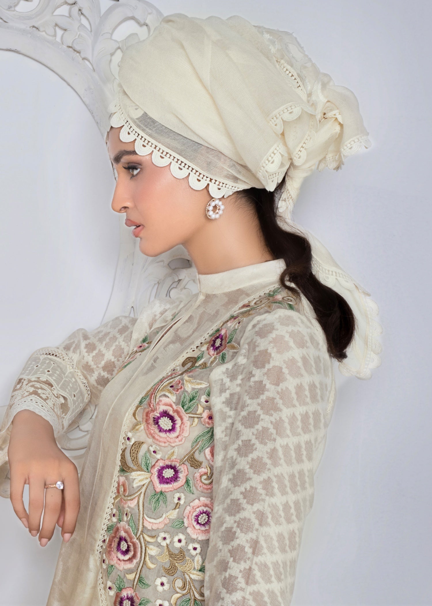 Ridah Naeem Ivory Blossoms Women 2pcs