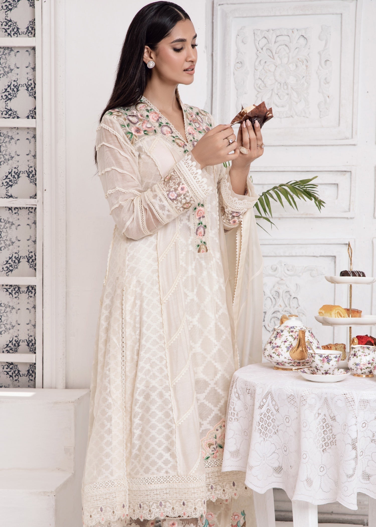 Ridah Naeem Ivory Elegance Opulence Women 2pcs