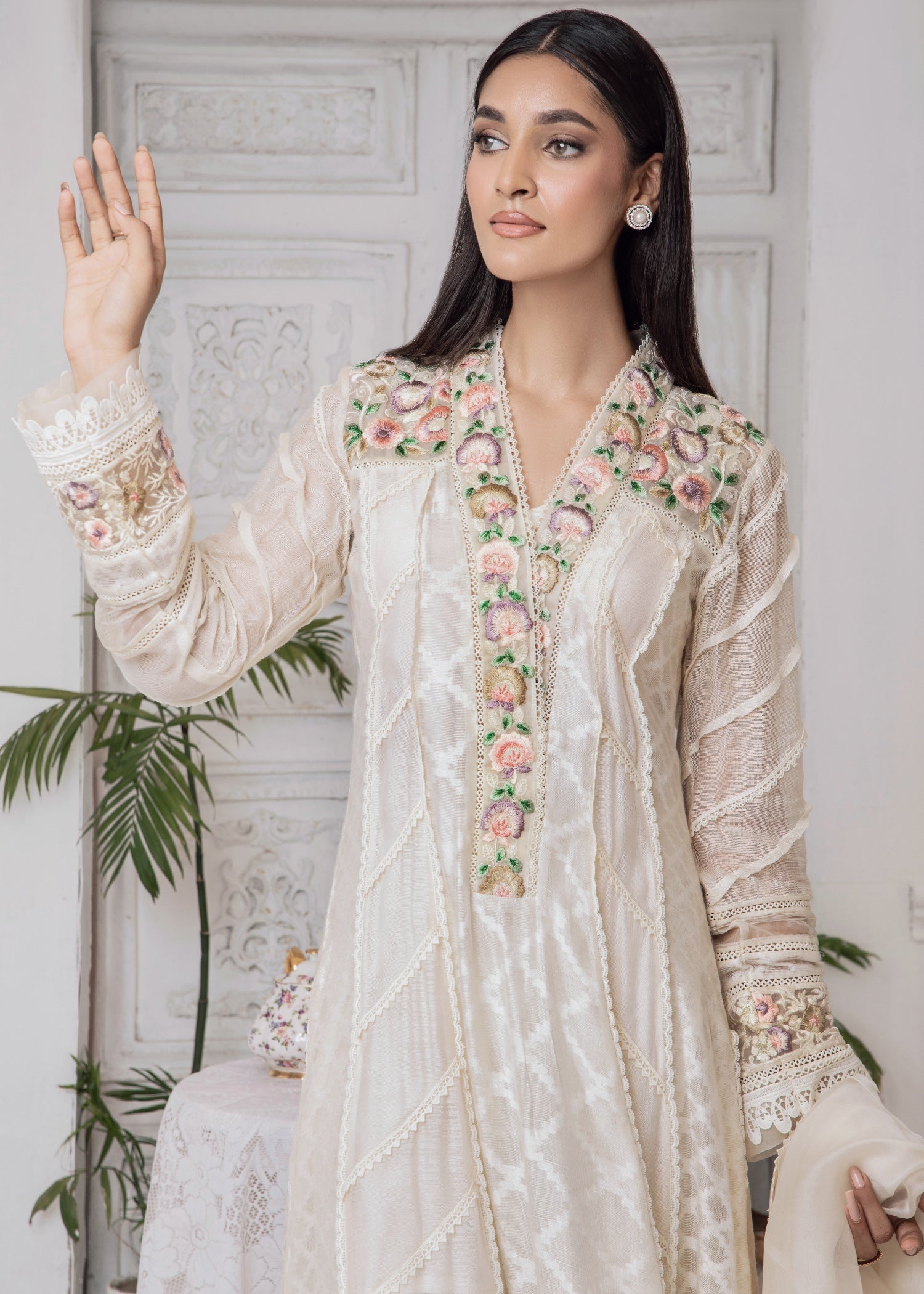 Ridah Naeem Ivory Elegance Opulence Women 2pcs