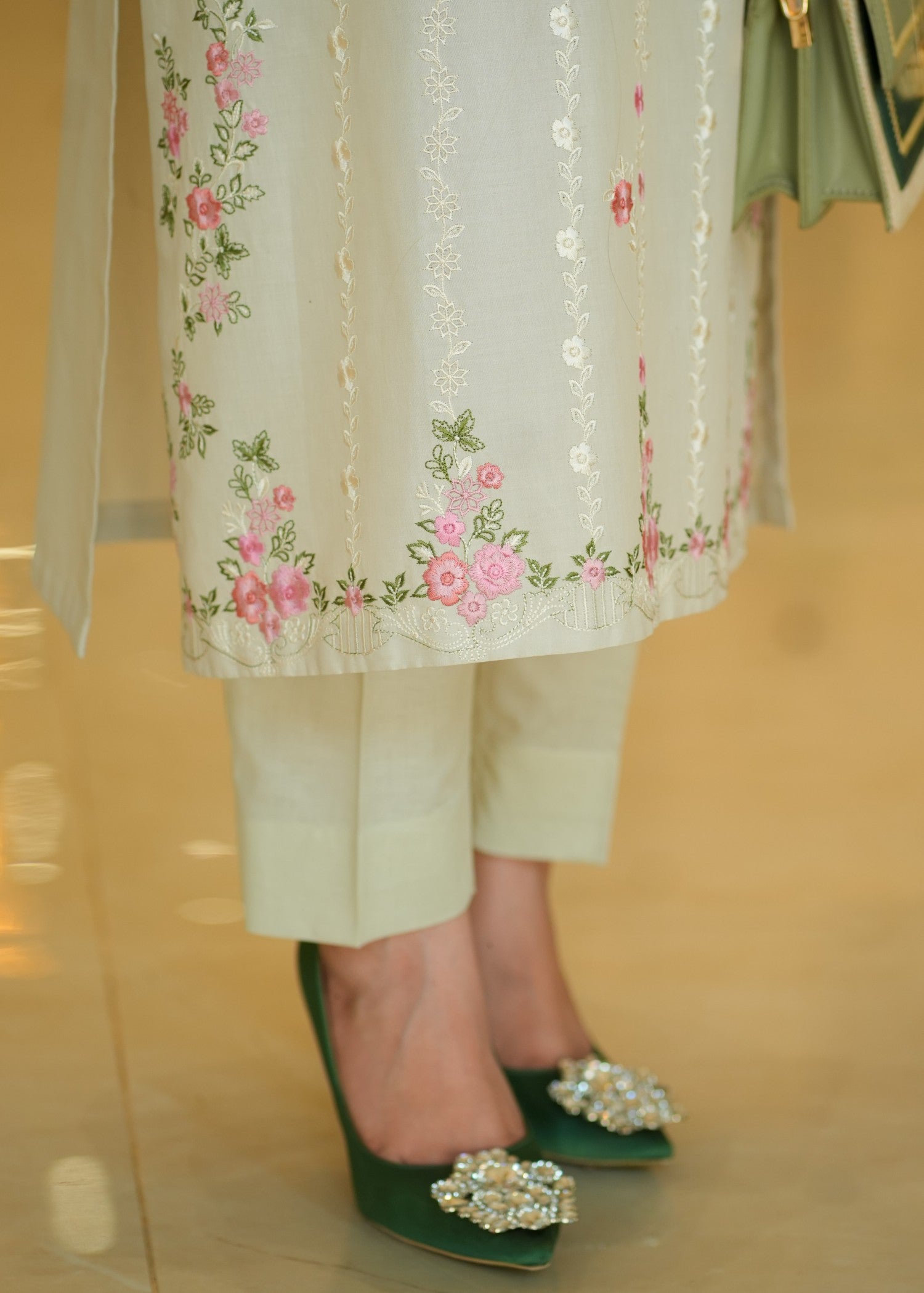 Sahibas By Mirza Adaab Ivory Women 2pcs