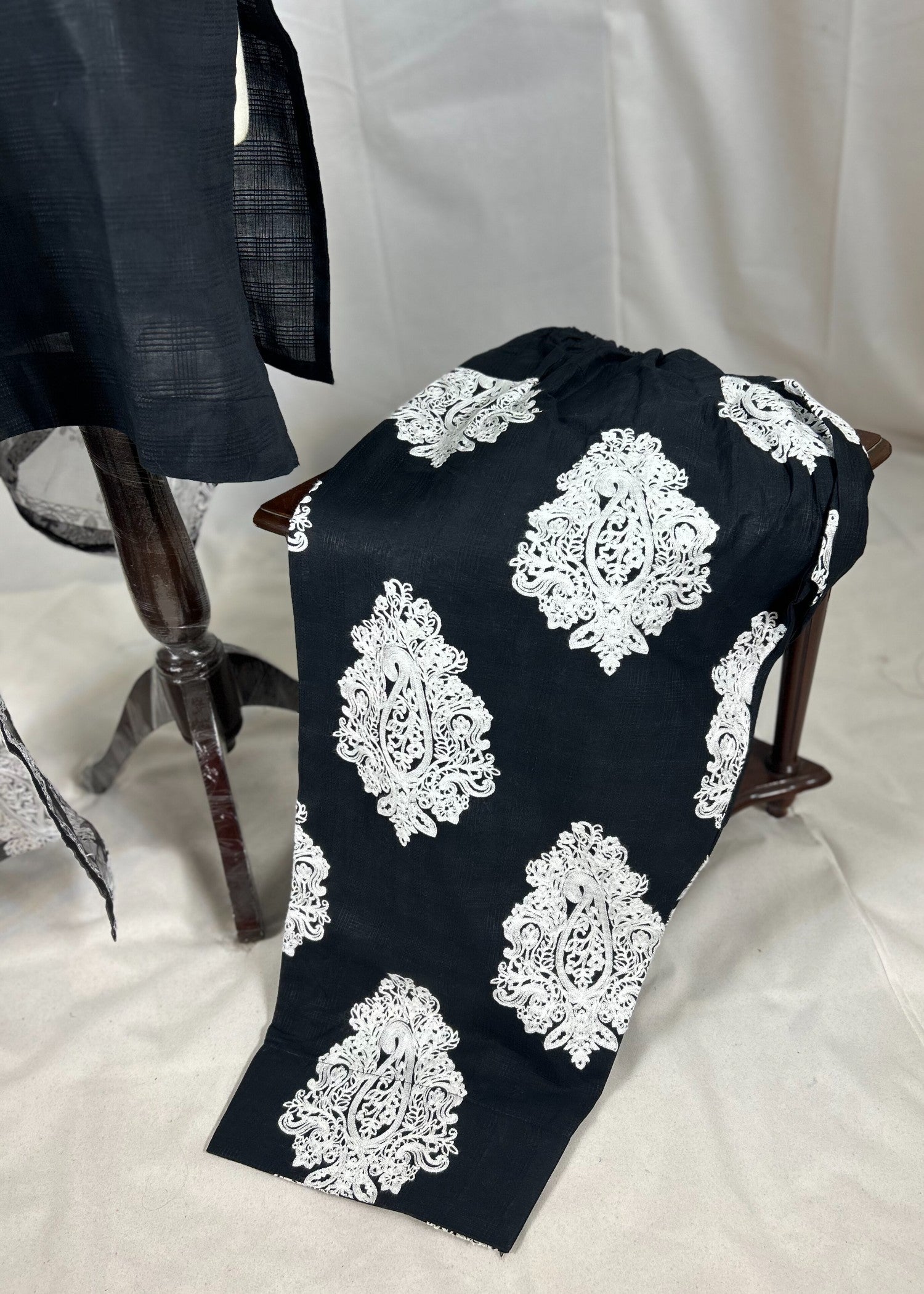 Abana Farshi Shalwar Black Aari Women 3pcs