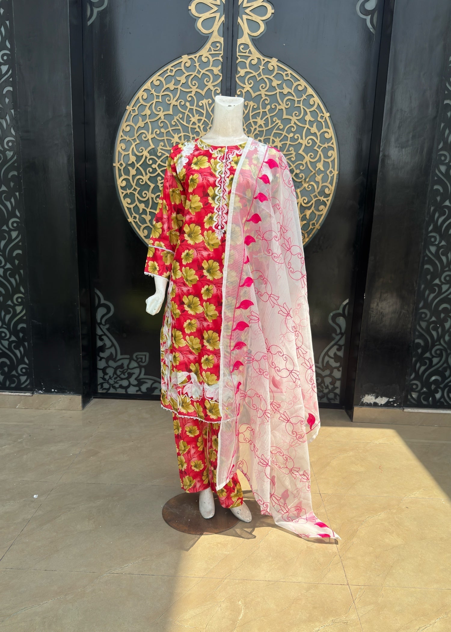 Noir Lawn Stitched Embroidered Duppata (jp60) Women 3pcs