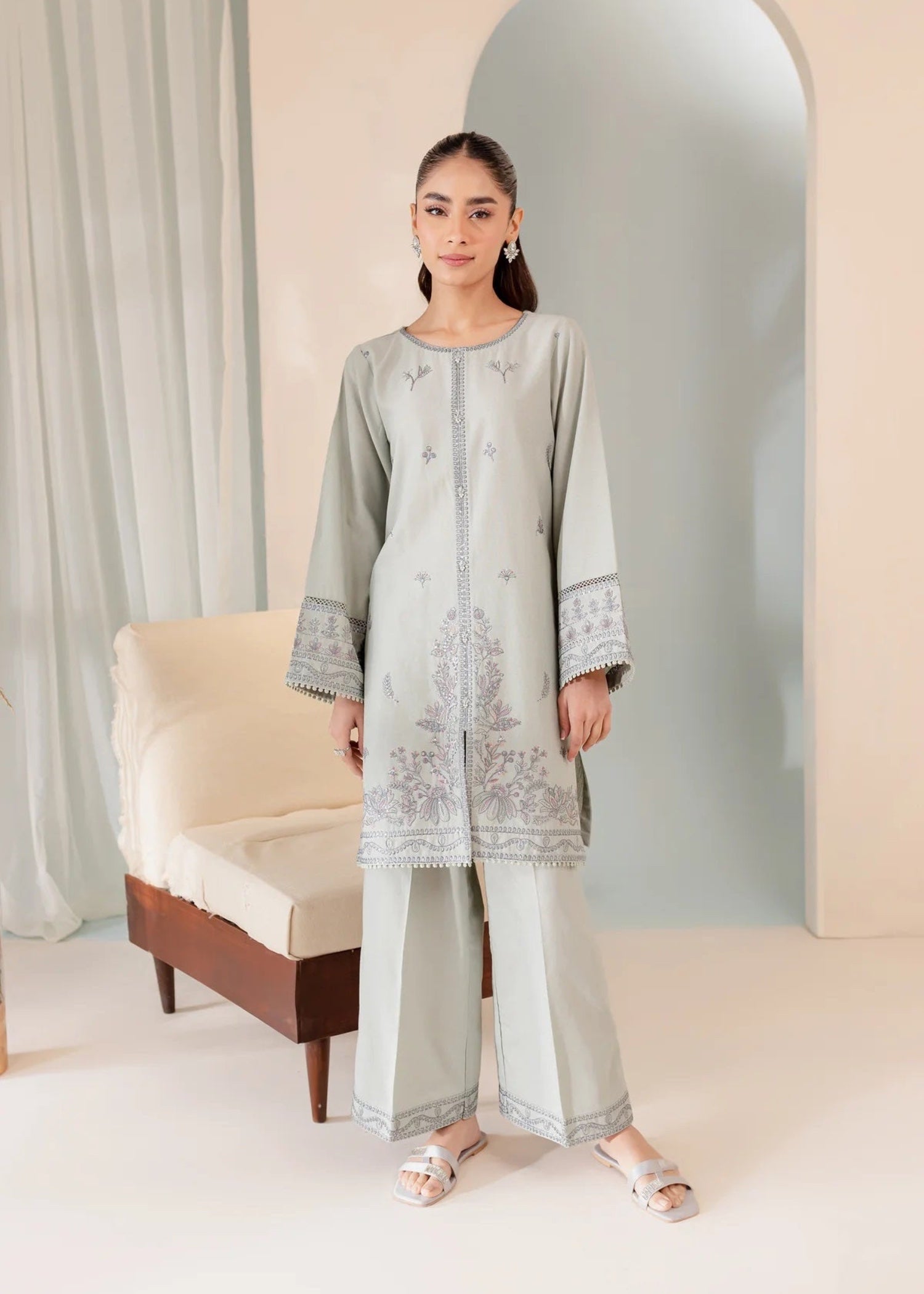 The Turkish Wear Milano Embroidered Set Women 2pcs