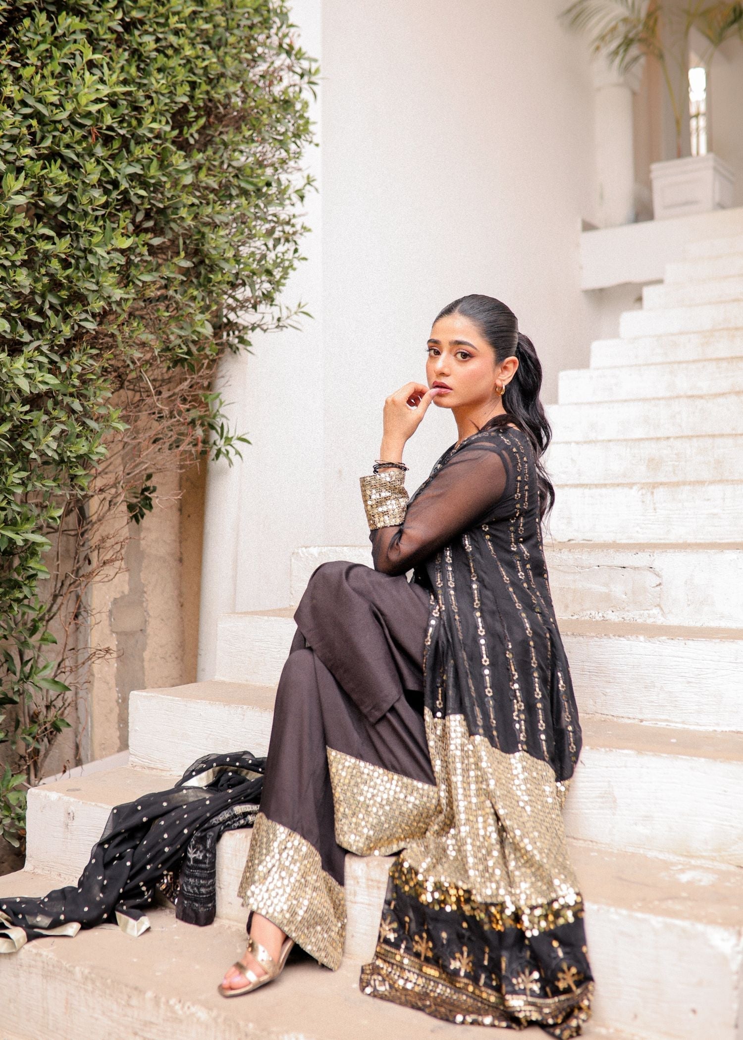 Rang-e-Haya Anchal / Black Women 4pcs