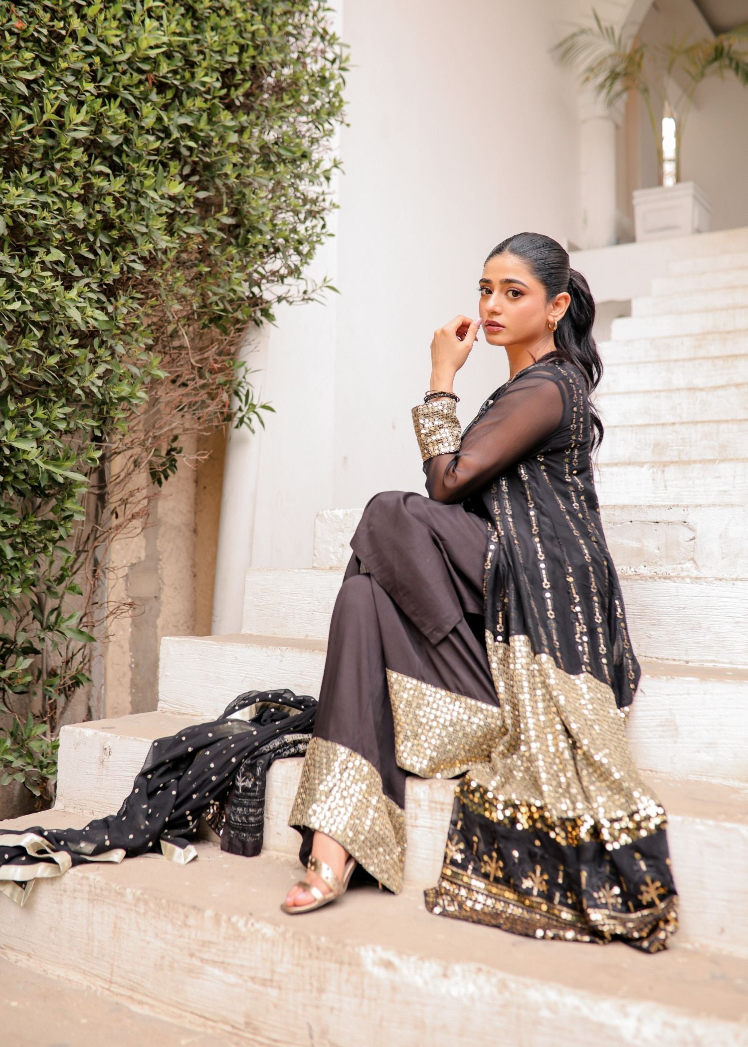 Rang-e-Haya Anchal / Black Women 4pcs