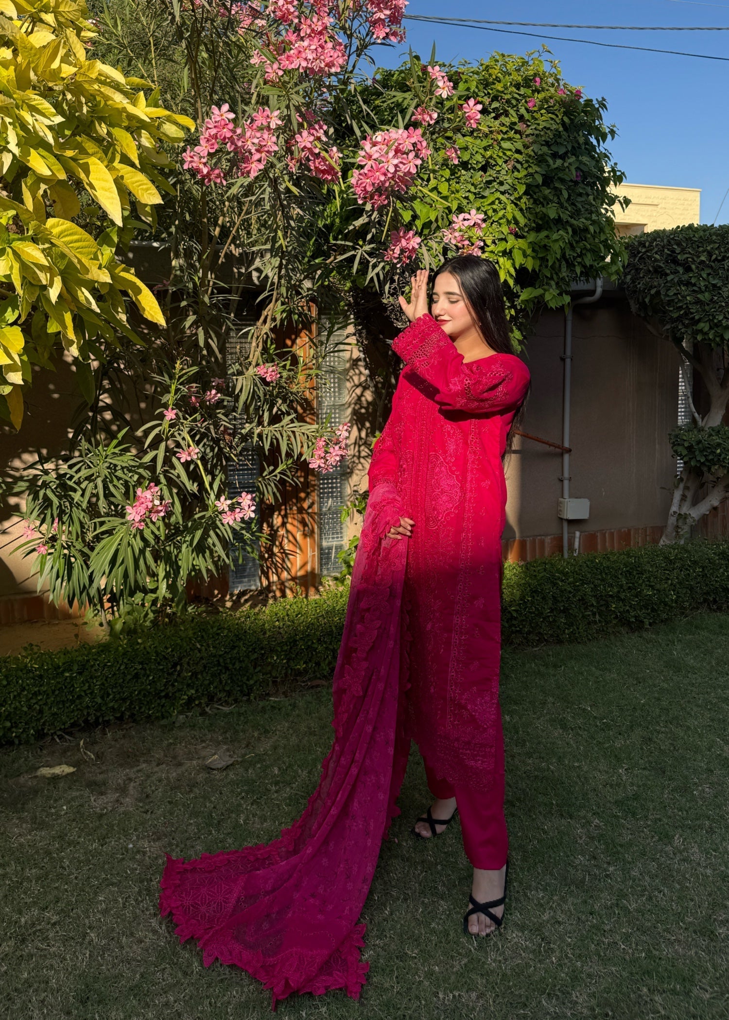 Suits By Sadia Shocking pink lawn Women 3pcs