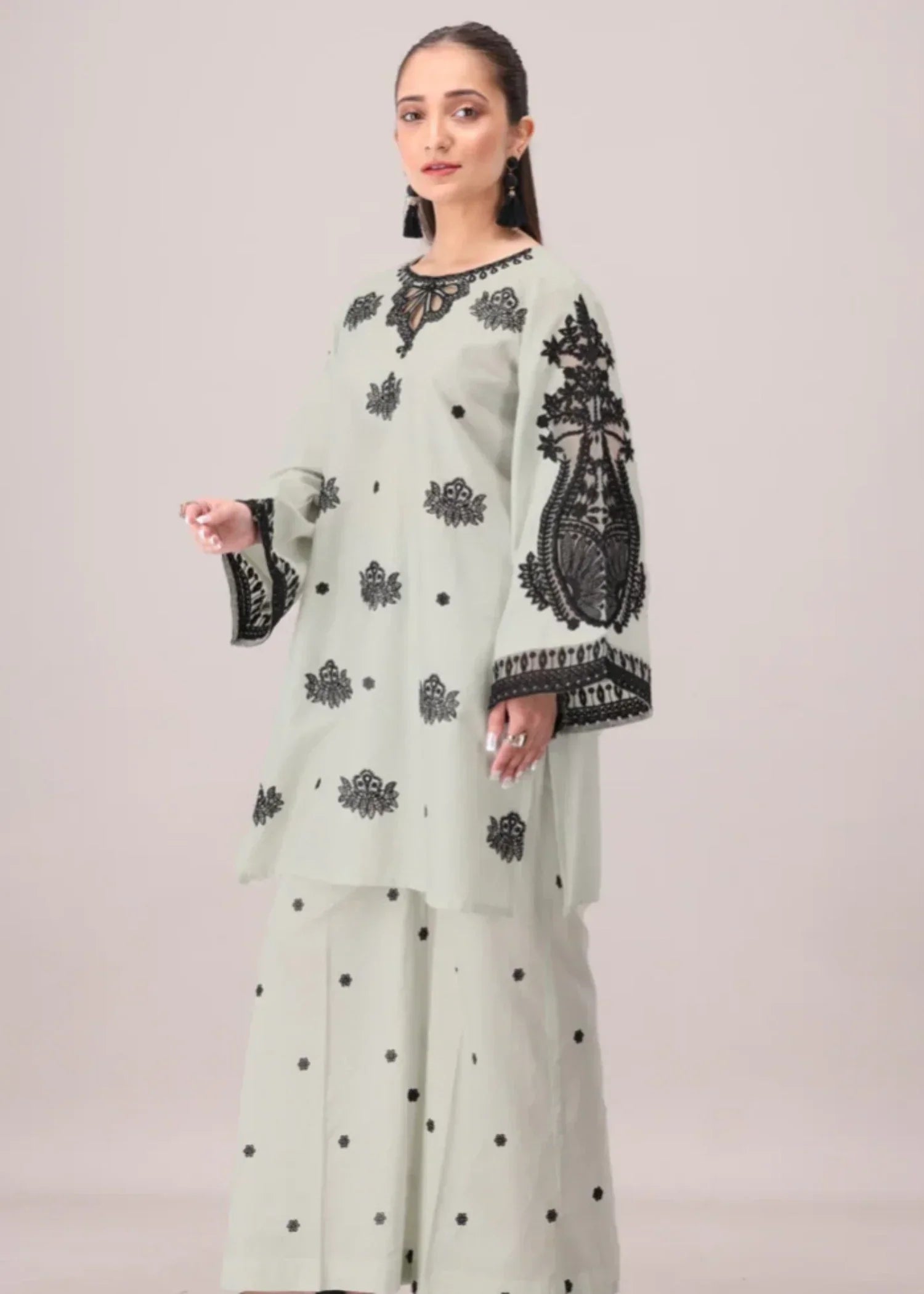 Mohagni LEM 24 EMBROIDERED LAWN Women 2pcs