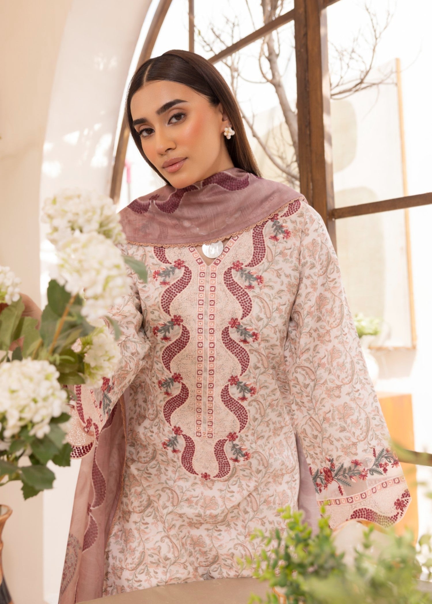 Mohagni LP 04 LAWN STITCHED I UNSTITCHED Women 3pcs