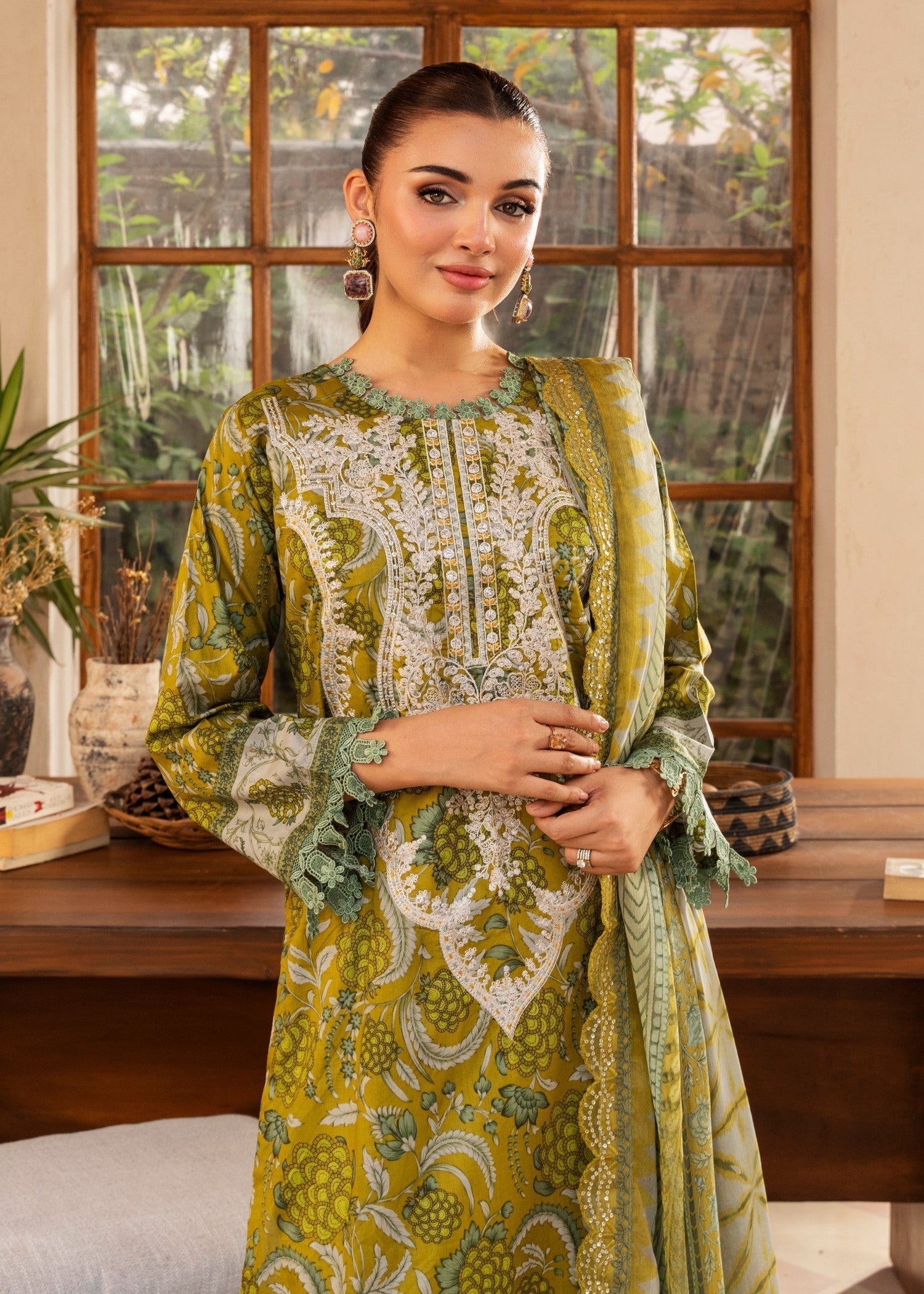 Polawn PD LAWN 25 410 B | PRET LAWN COLLECTION Women 3pcs
