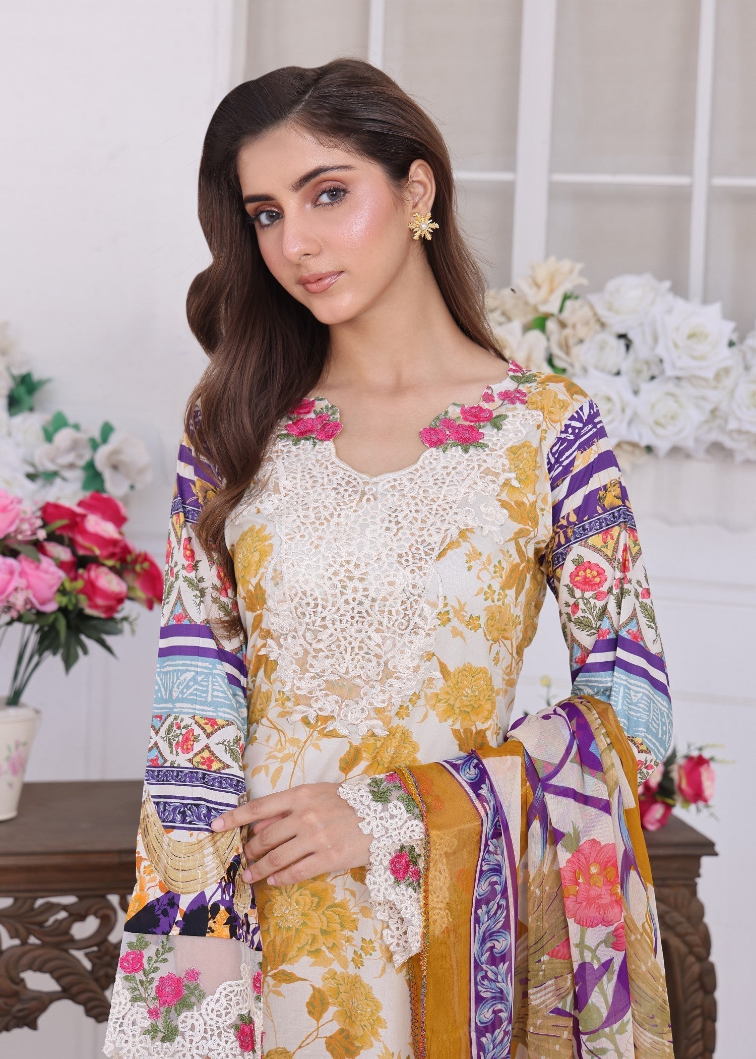 Polawn PD LAWN 25 421 | PRET LAWN COLLECTION Women 3pcs