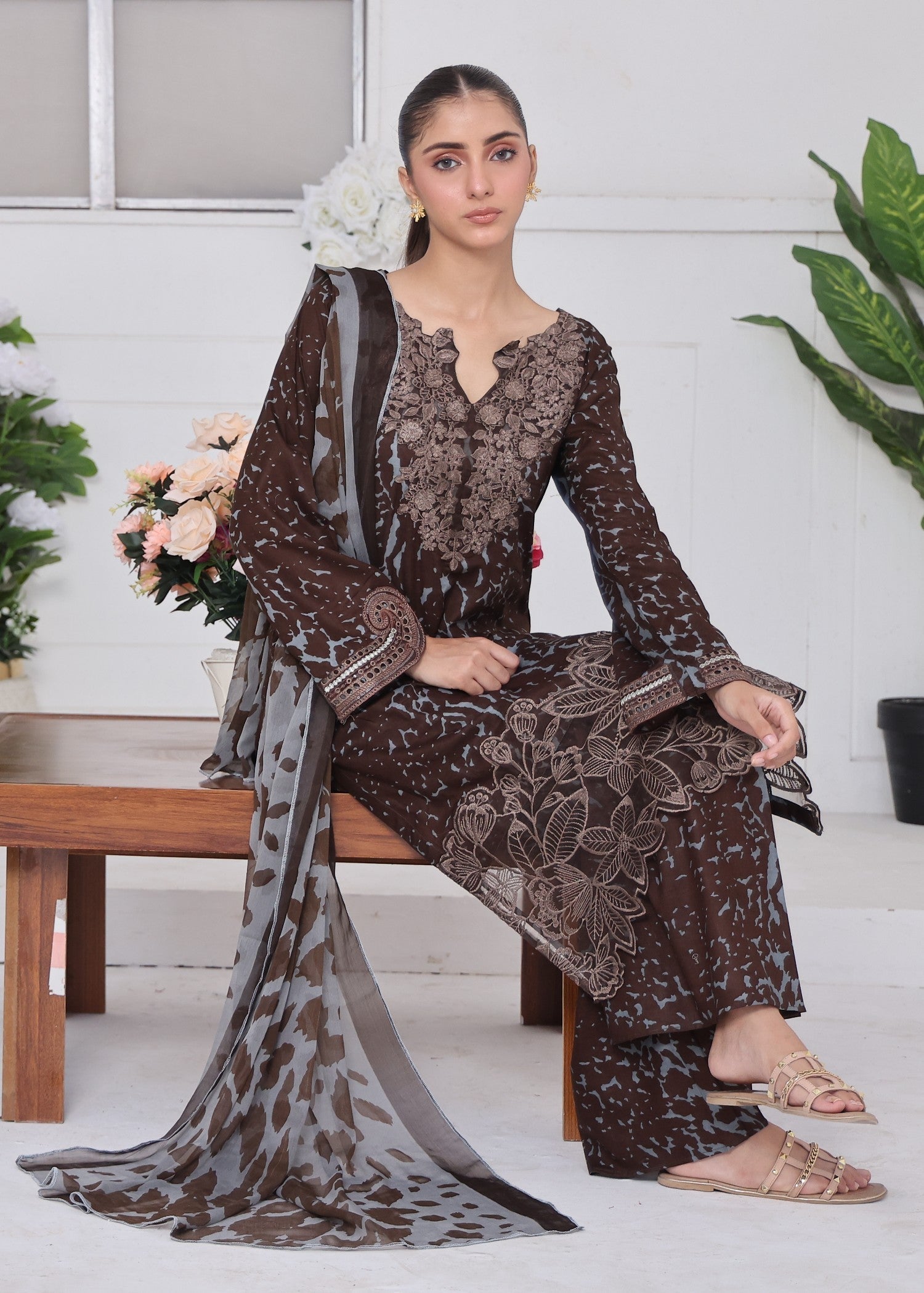 Polawn PD LAWN 25 426 | PRET LAWN COLLECTION Women 3pcs