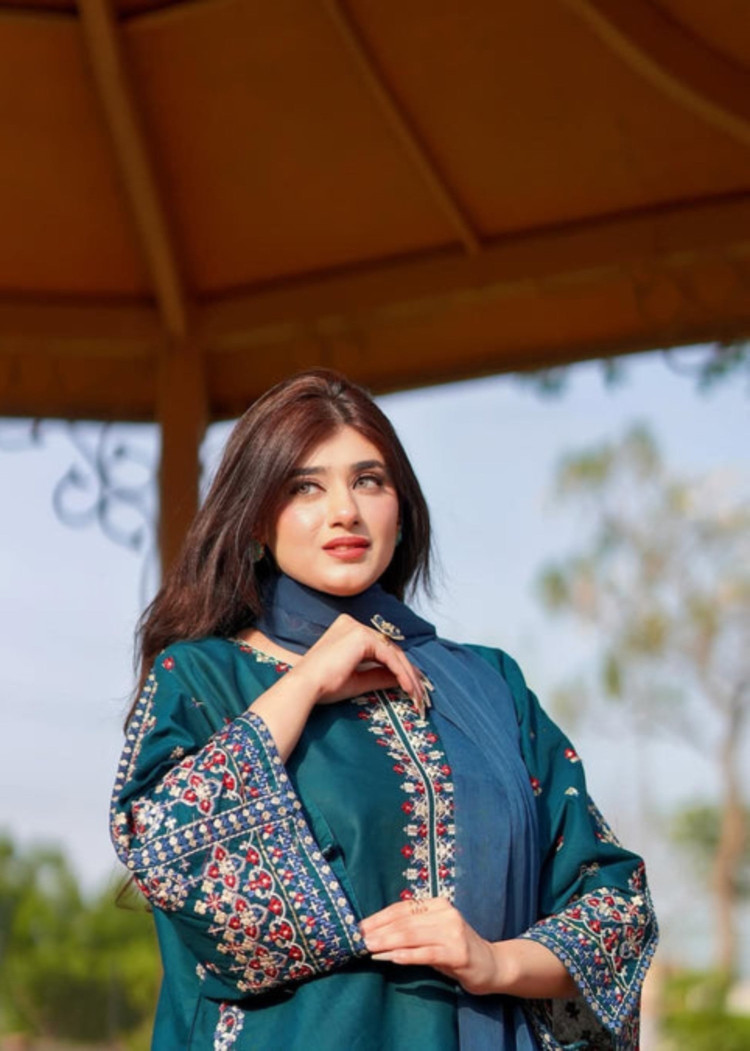 Saifron NISHA LAWN Women 3pcs