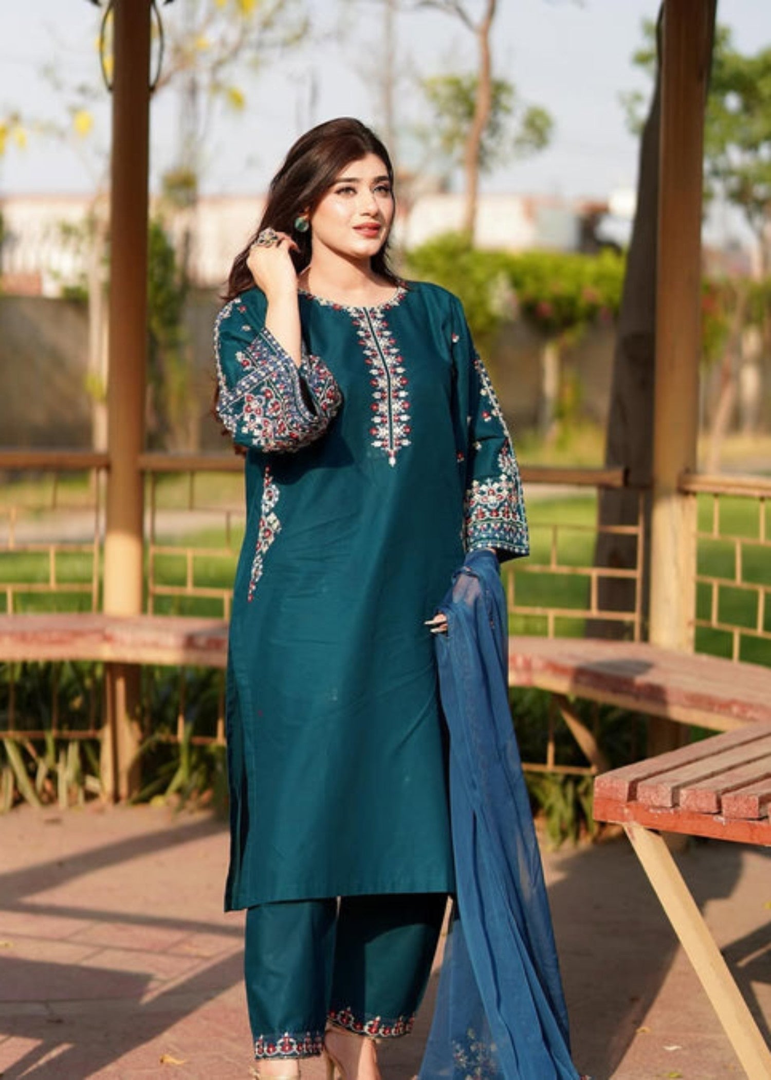 Saifron NISHA LAWN Women 3pcs