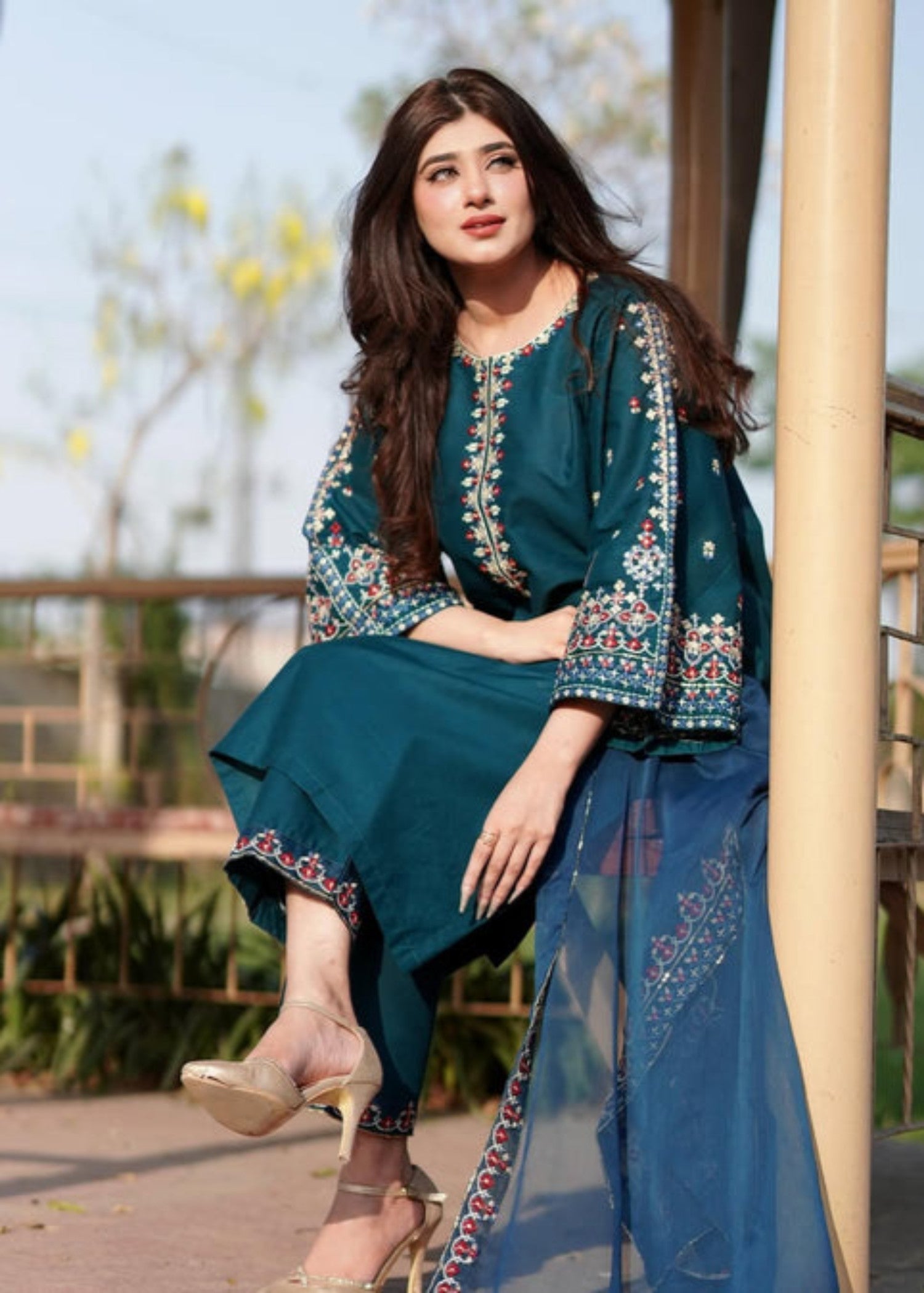 Saifron NISHA LAWN Women 3pcs