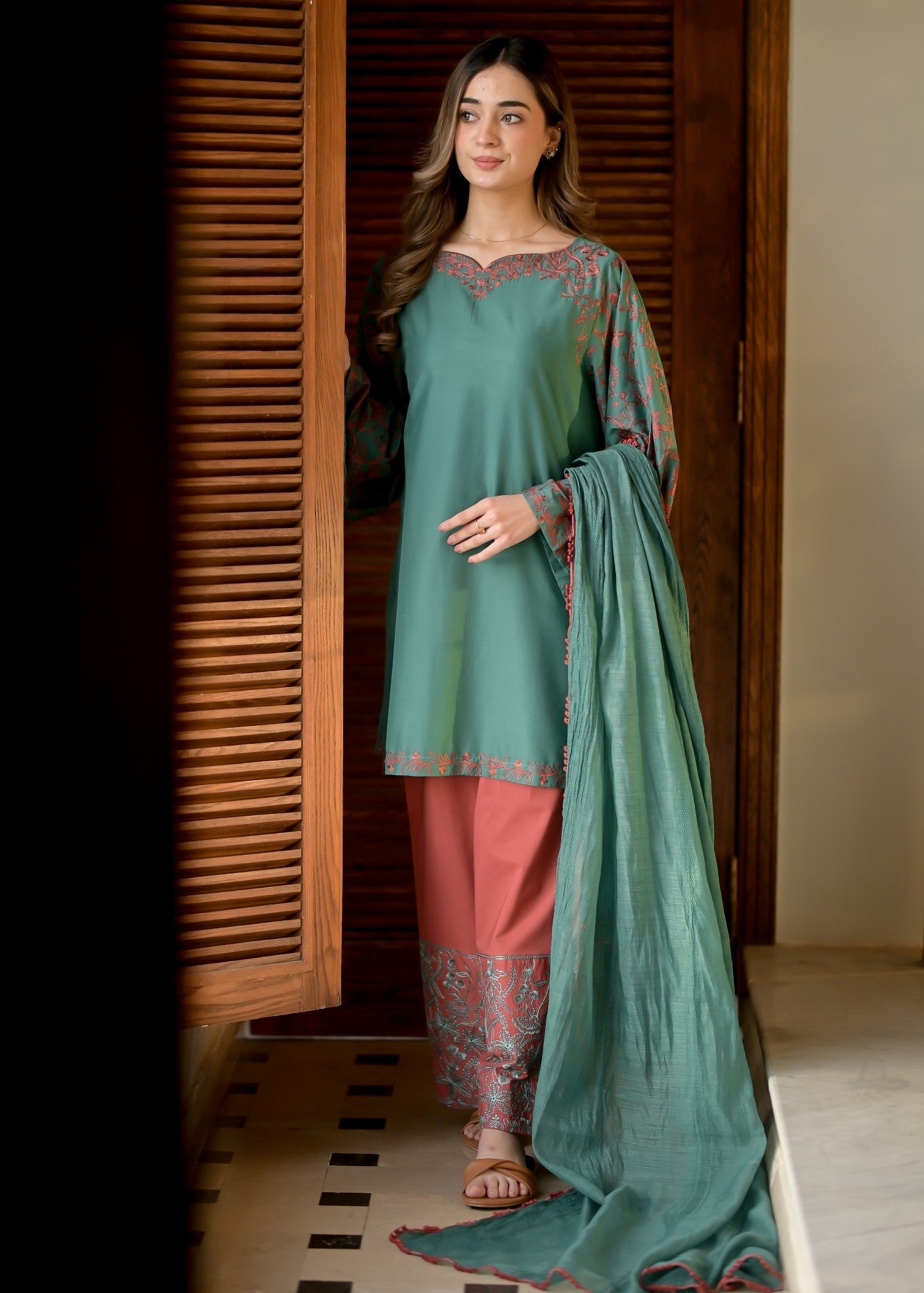 Ayesha Mubariz SELENE LAWN GREEN AND RUST Embroidered (AM030) Women 3pcs