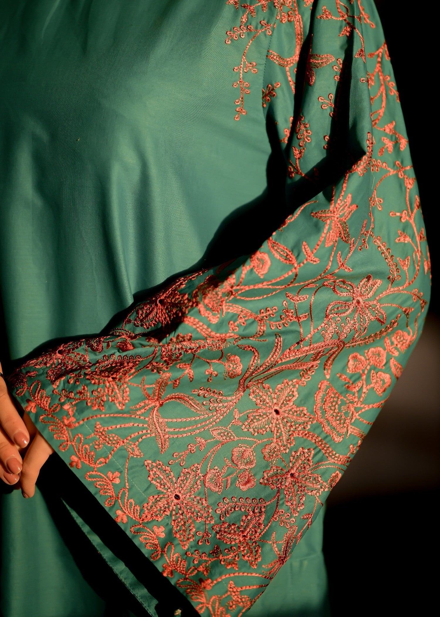 Ayesha Mubariz SELENE LAWN GREEN AND RUST Embroidered (AM030) Women 3pcs