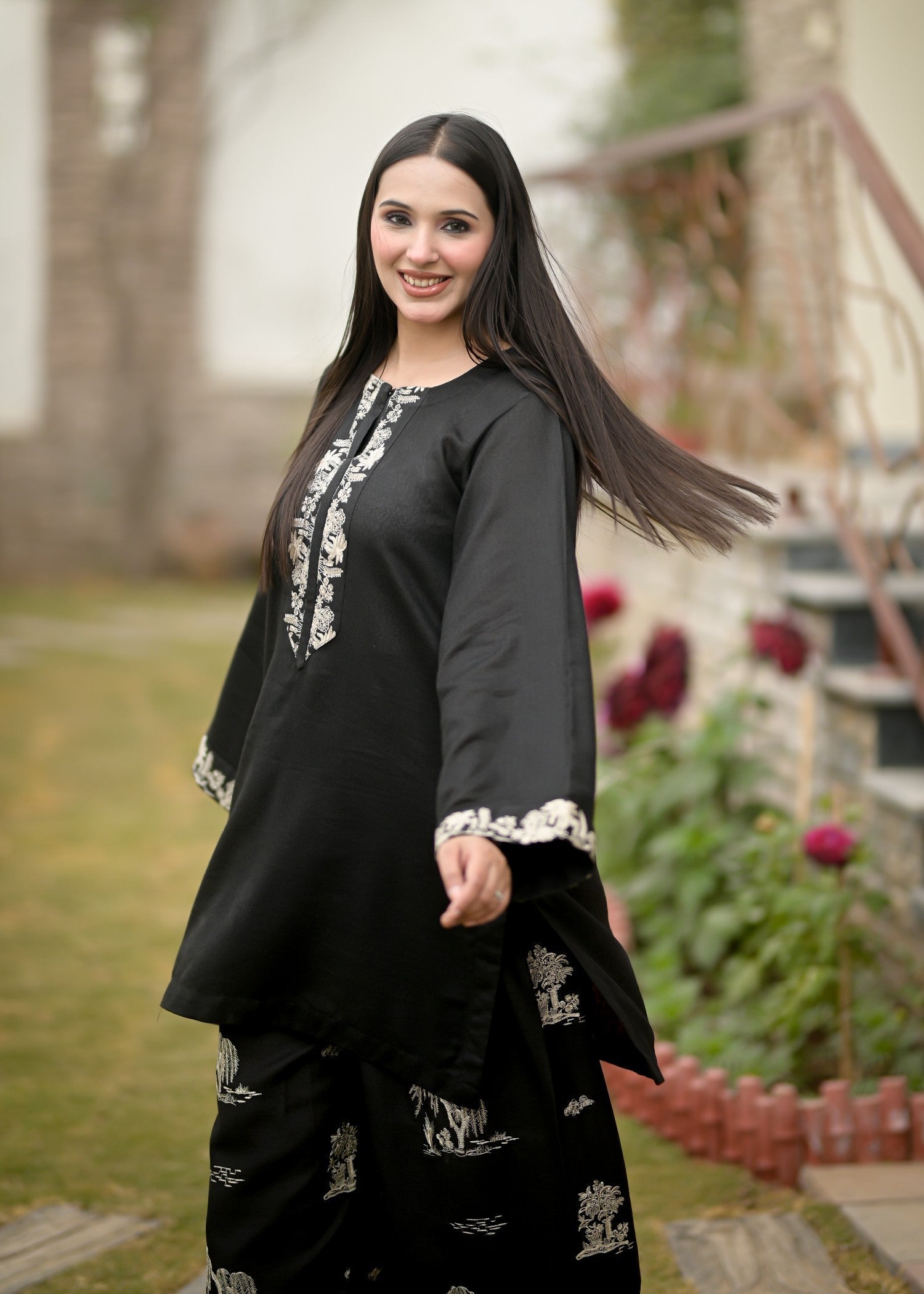 Ayesha Mubariz Noir Karandi Black Embroidered Pret (AM022) Women 2pcs