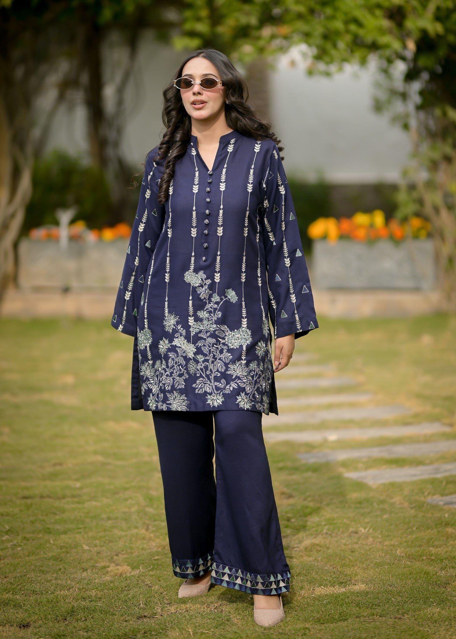 Ayesha Mubariz Zilar – Linen Navy Blue Embroidered Pret (AM024) Women 2pcs