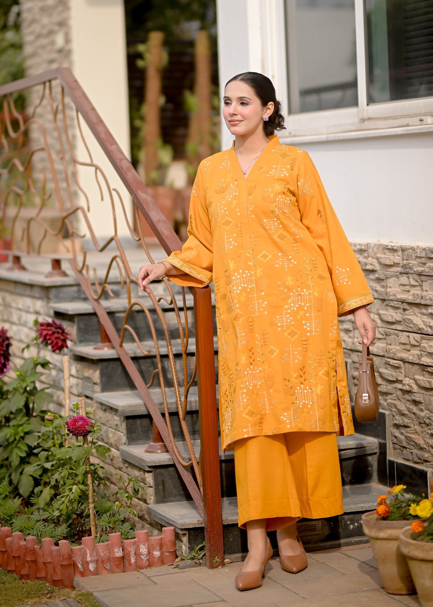 Ayesha Mubariz Largia – Khaddar Mustard Yellow Embroidered Pret (AM025) Women 2pcs