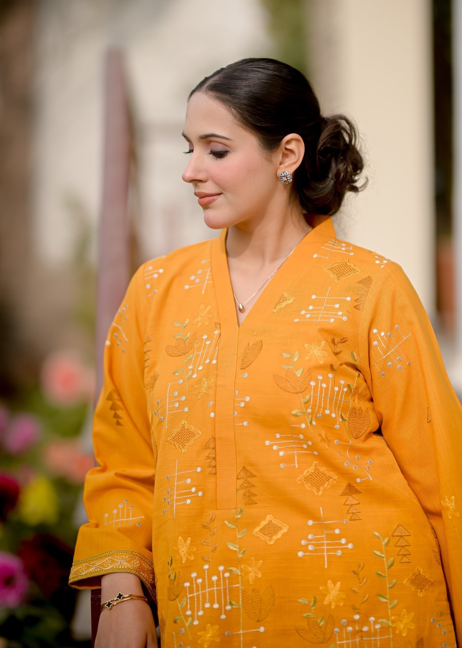 Ayesha Mubariz Largia – Khaddar Mustard Yellow Embroidered Pret (AM025) Women 2pcs