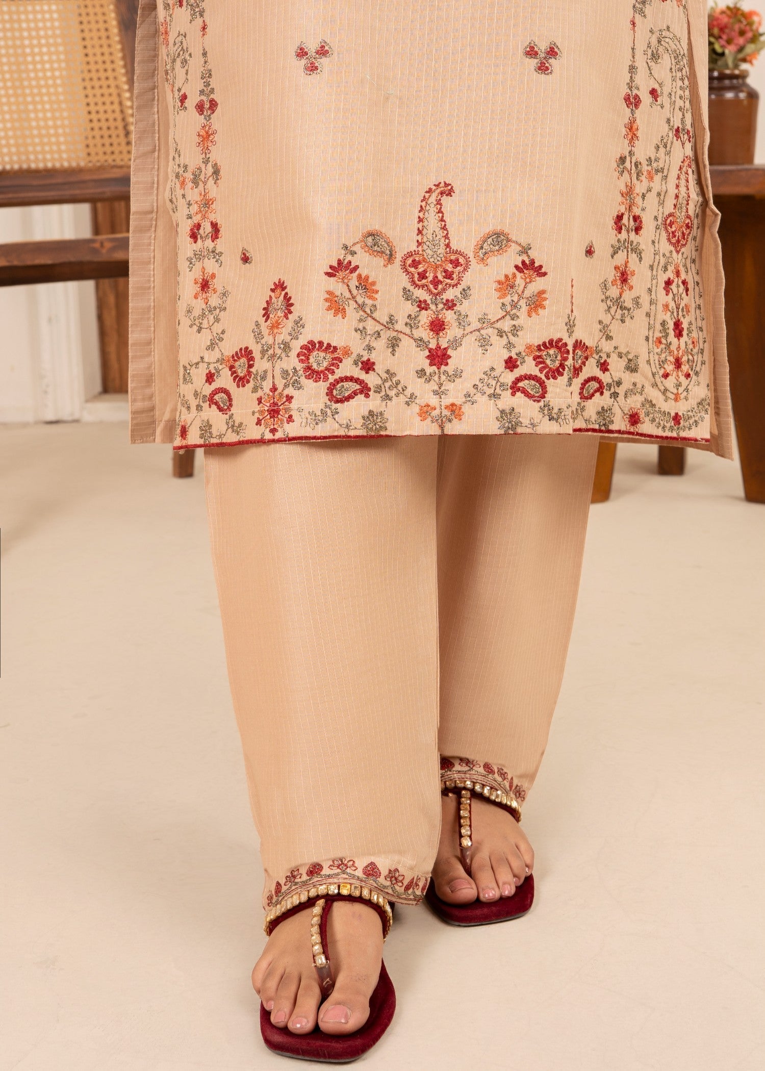 Abeera Art No: AB 033 – Statement Embroidery on Classic Cotton Women 2pcs